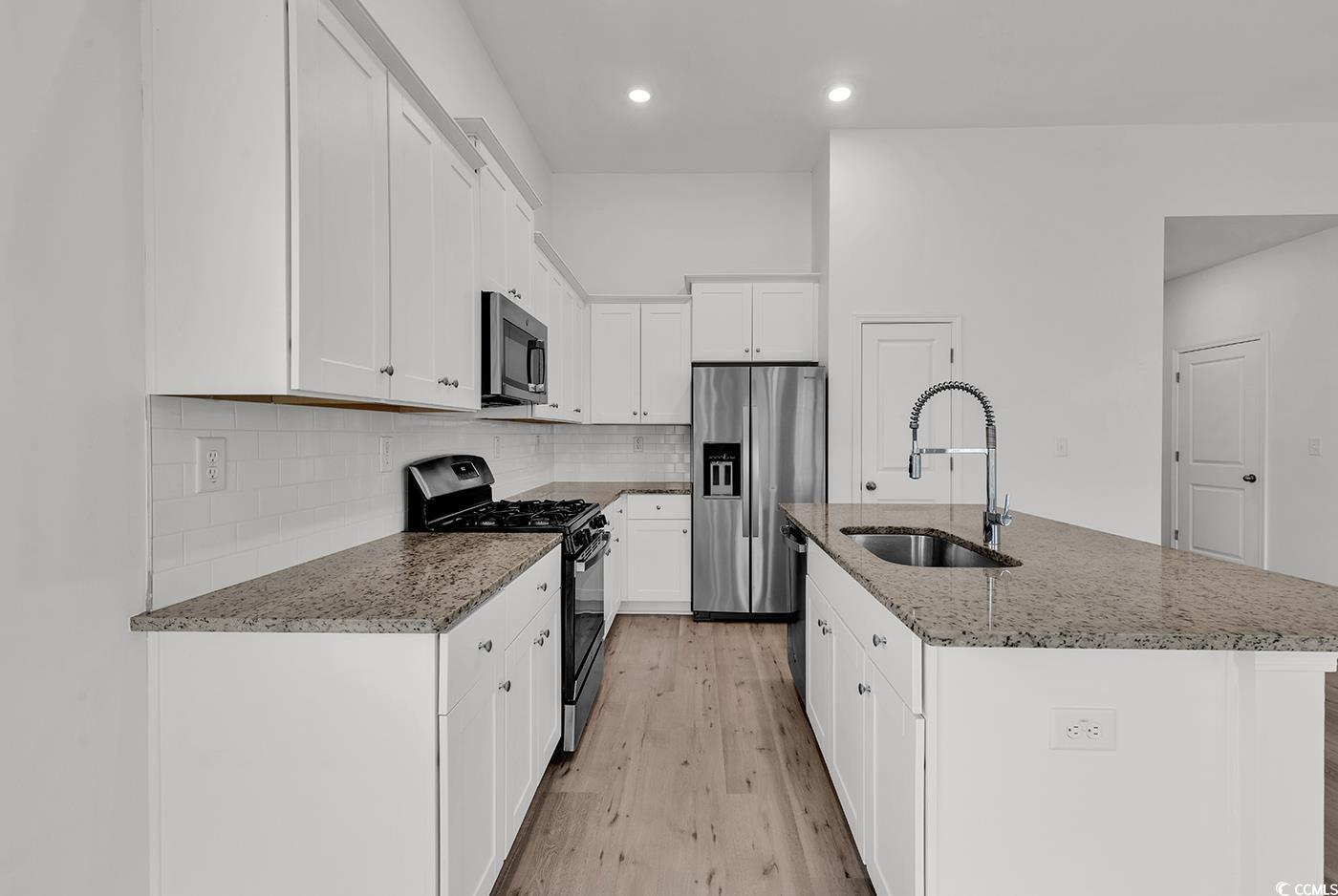 208 Craigflower Ct.