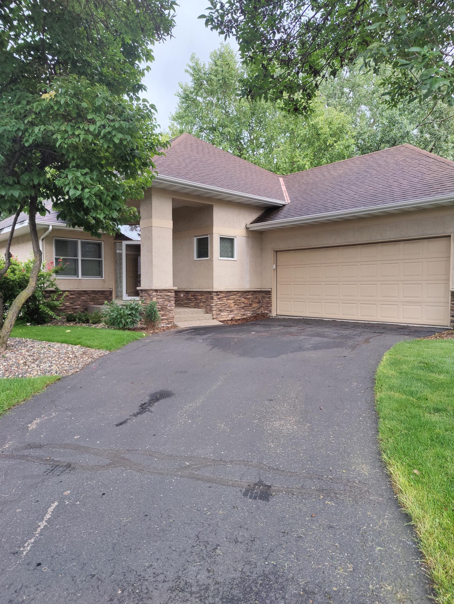 991 Nine Mile Cove E