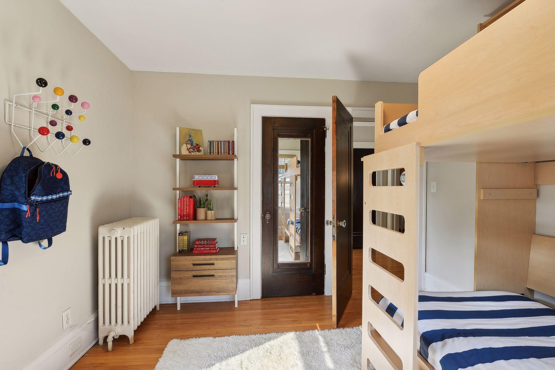 5216 Xerxes Avenue S