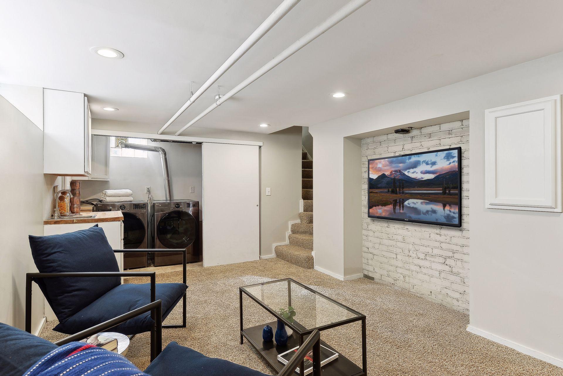 5216 Xerxes Avenue S