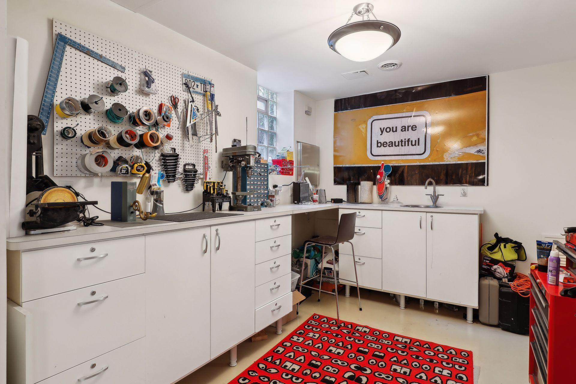 1920 Pillsbury Avenue S