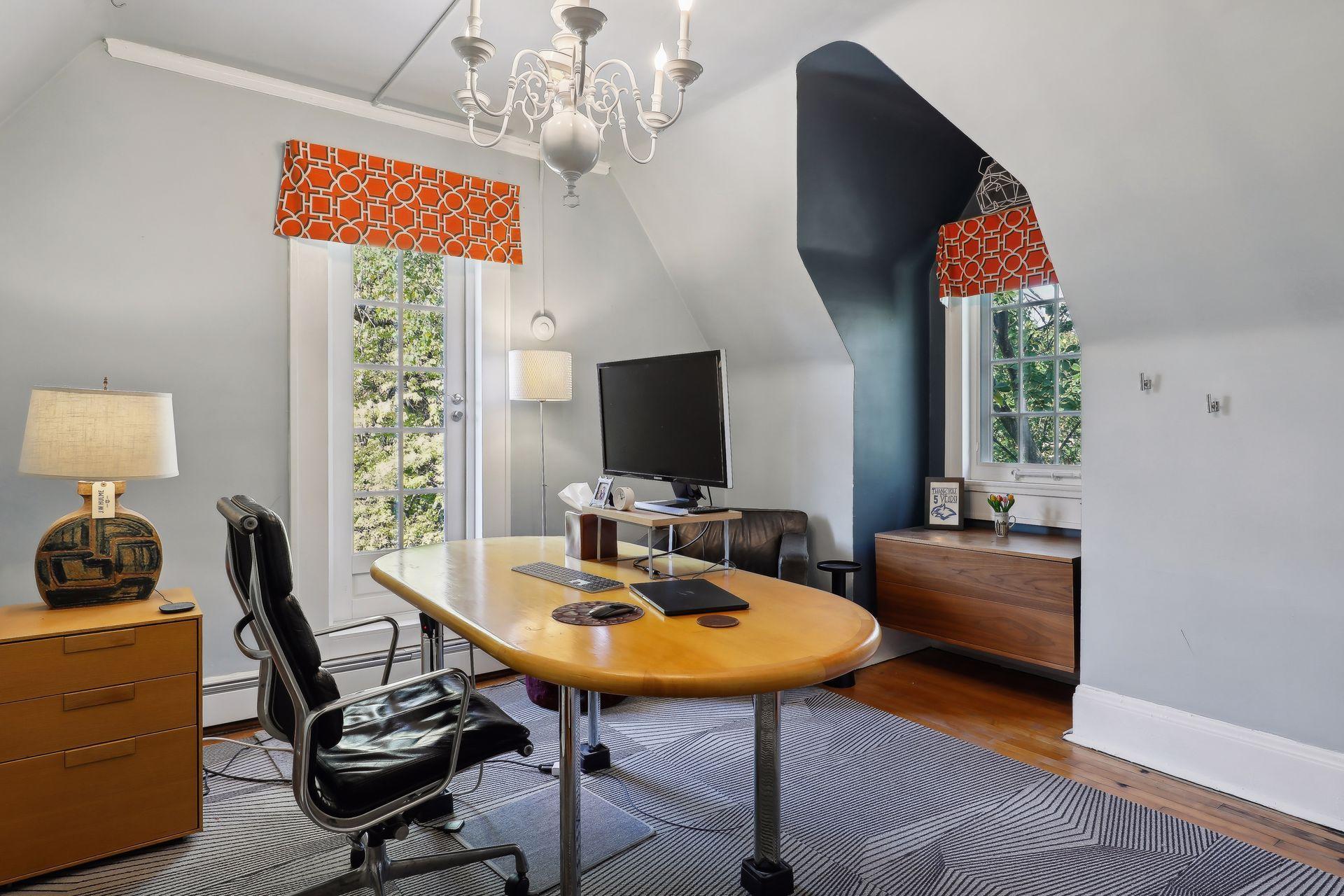 1920 Pillsbury Avenue S