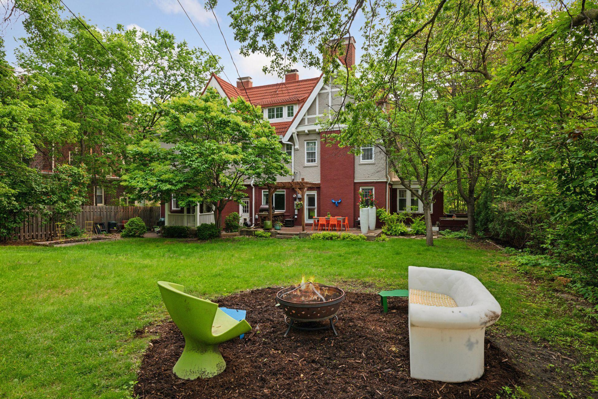 1920 Pillsbury Avenue S