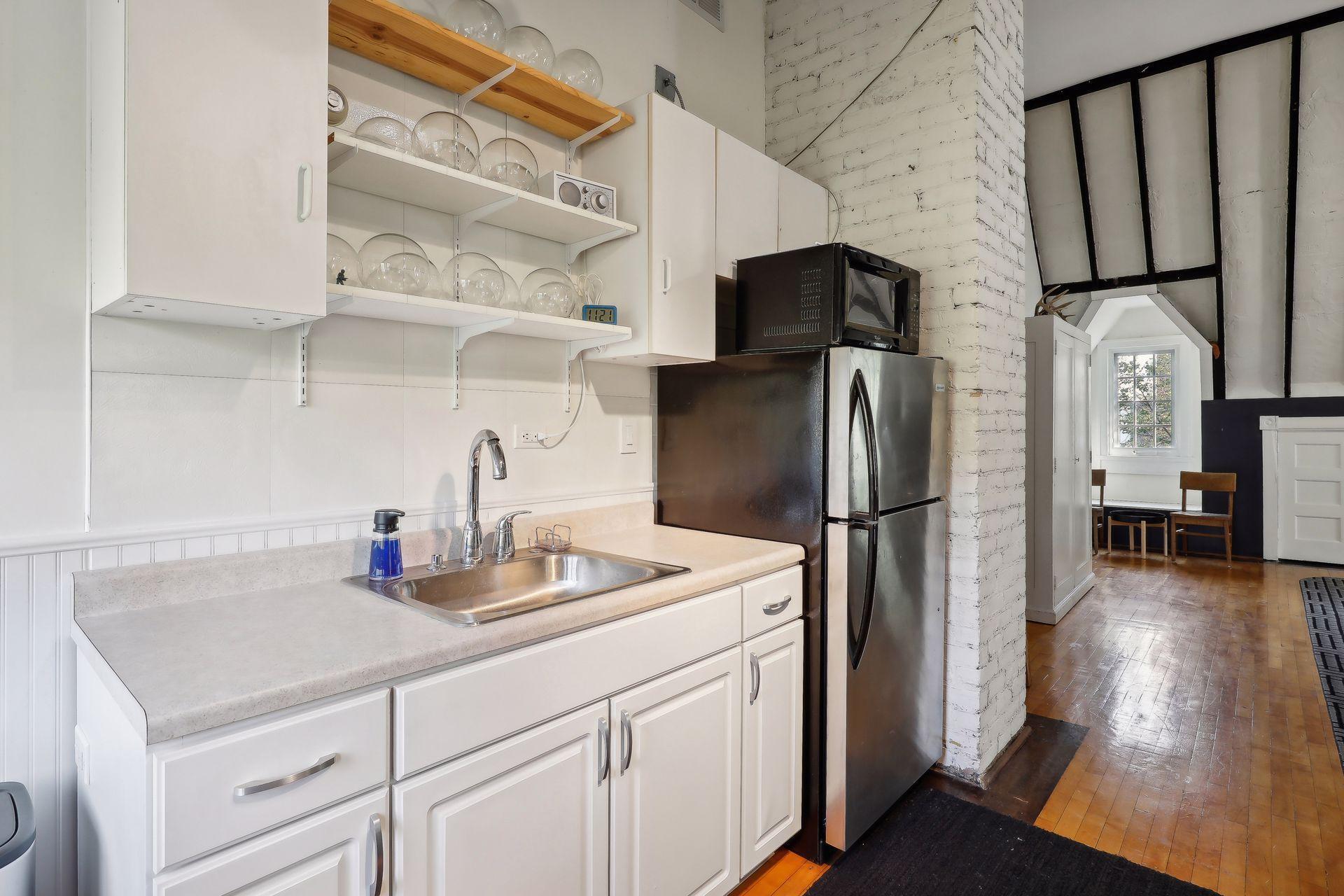 1920 Pillsbury Avenue S