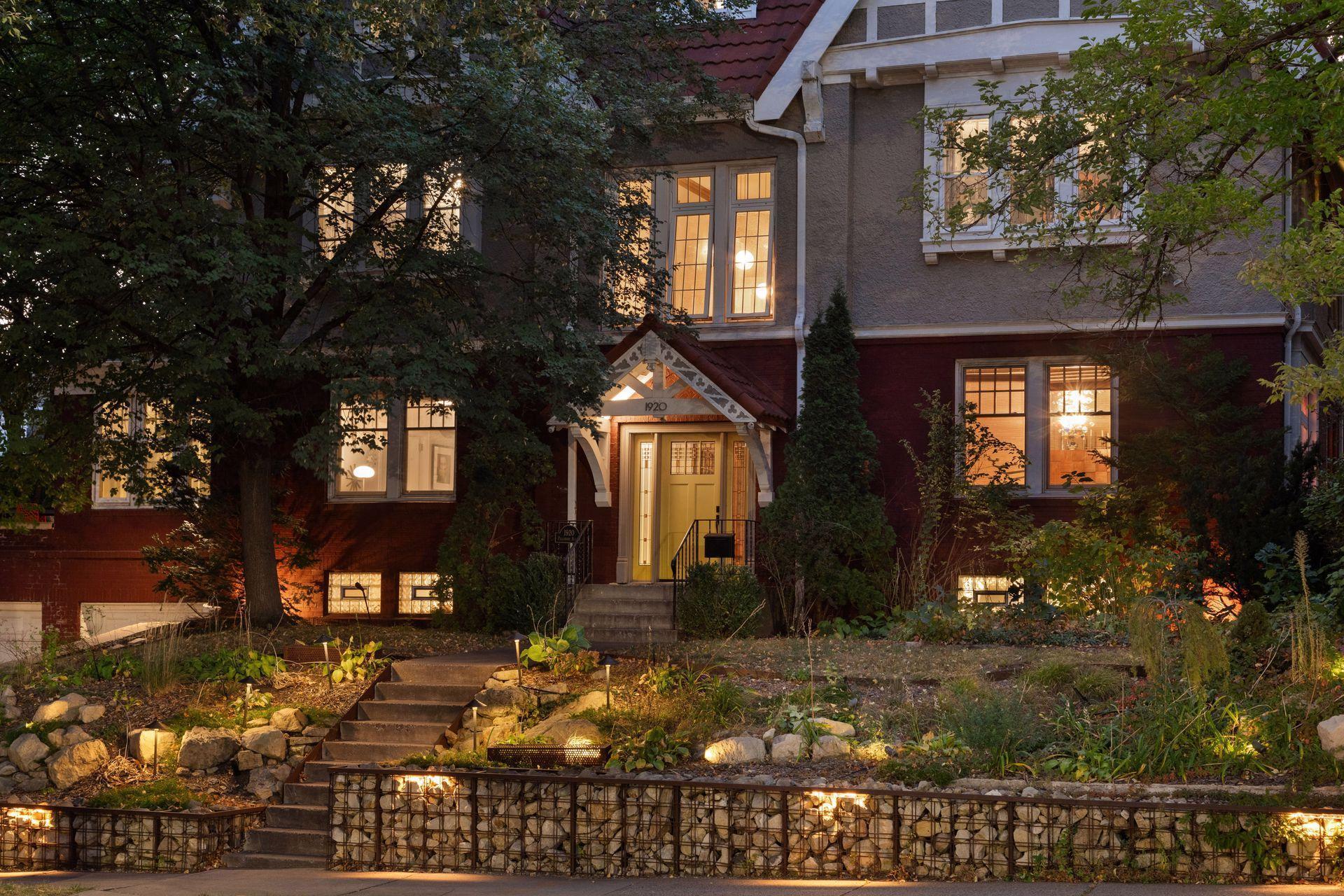 1920 Pillsbury Avenue S