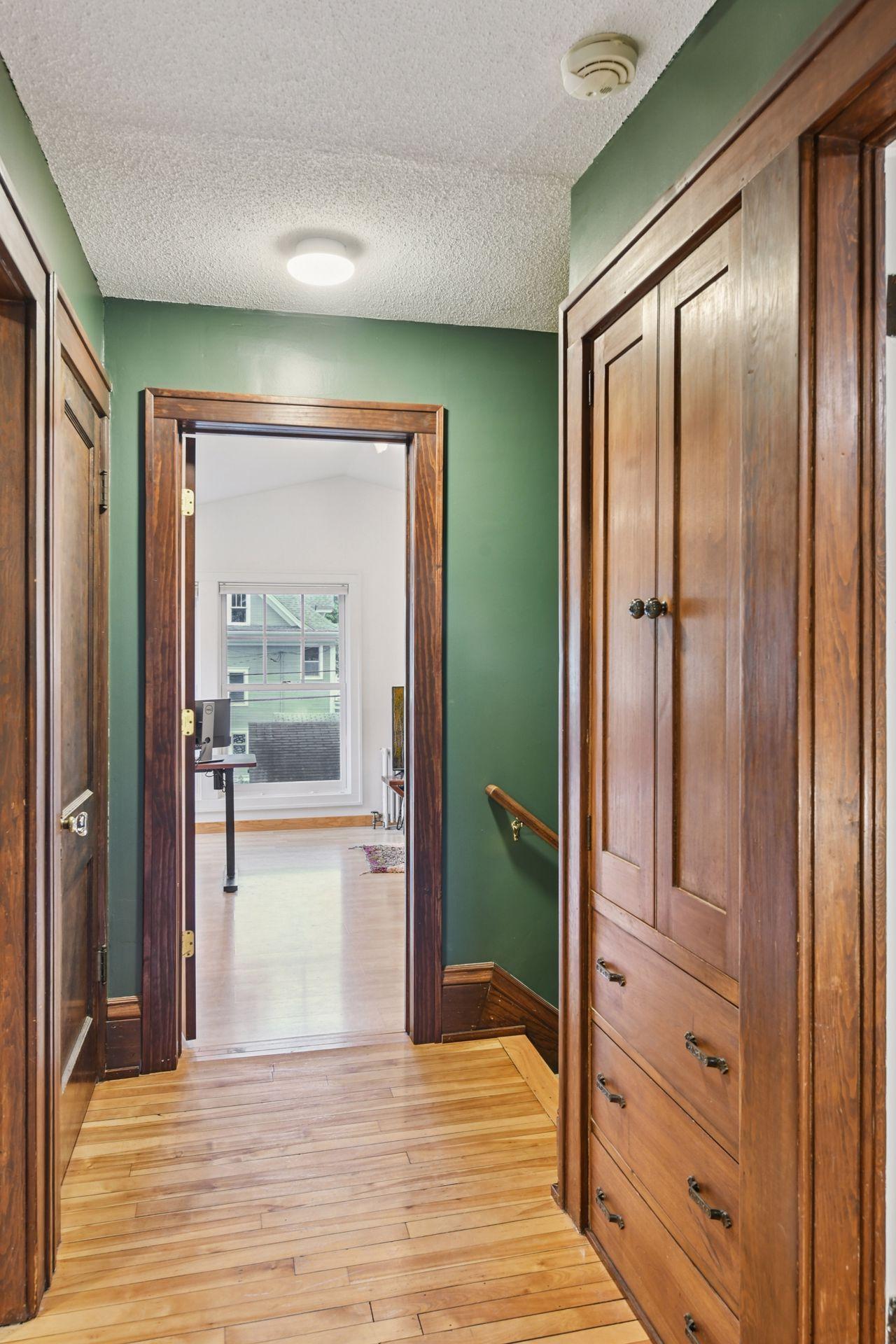 4031 Pleasant Avenue