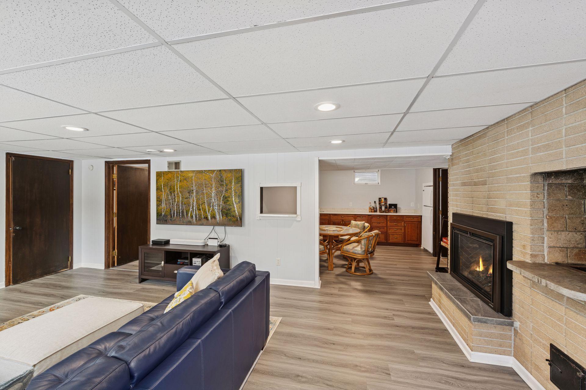 2400 Cedarwood Ridge