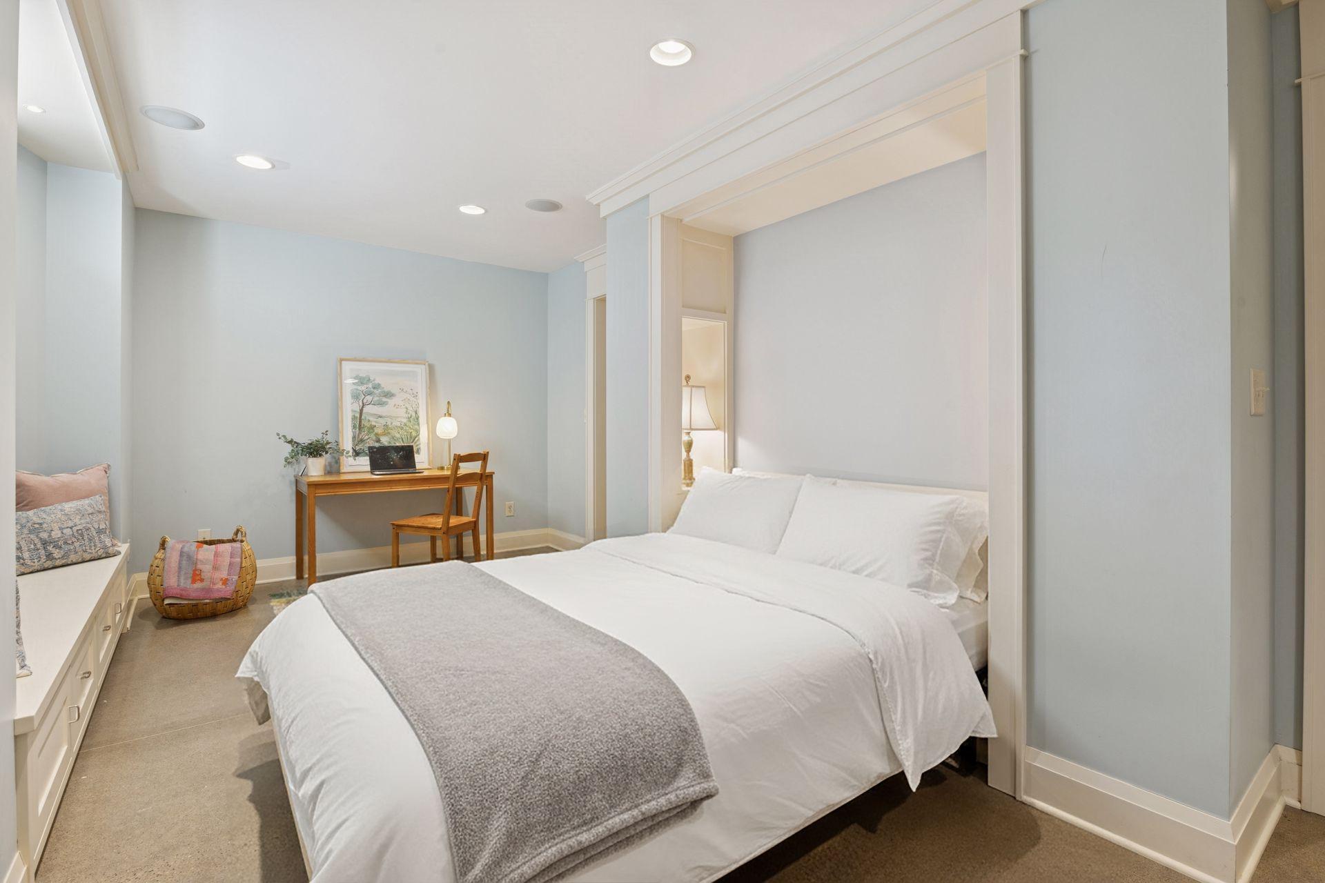 1033 Portland Avenue