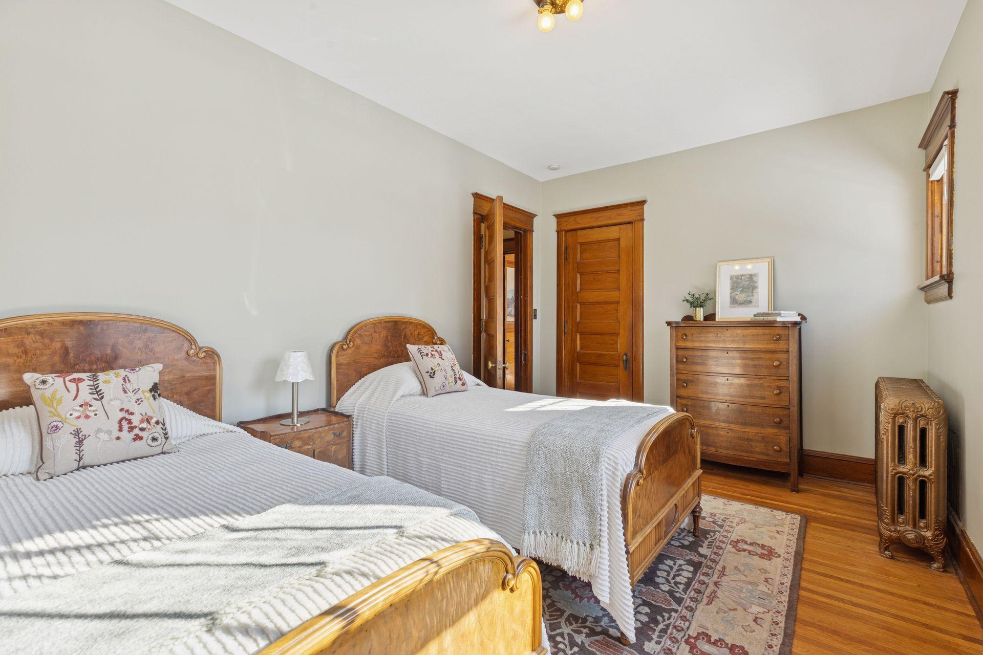 1033 Portland Avenue