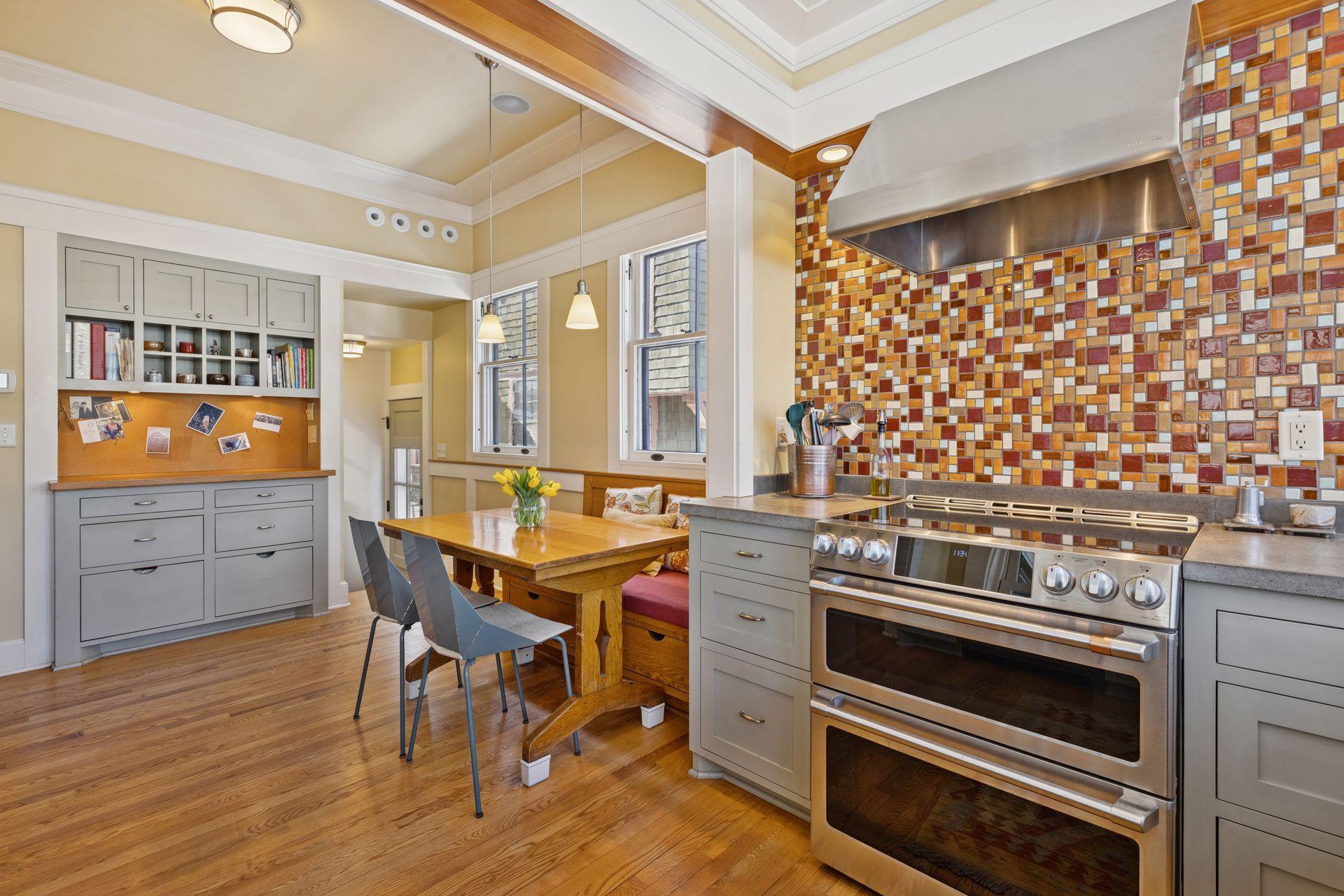 1033 Portland Avenue