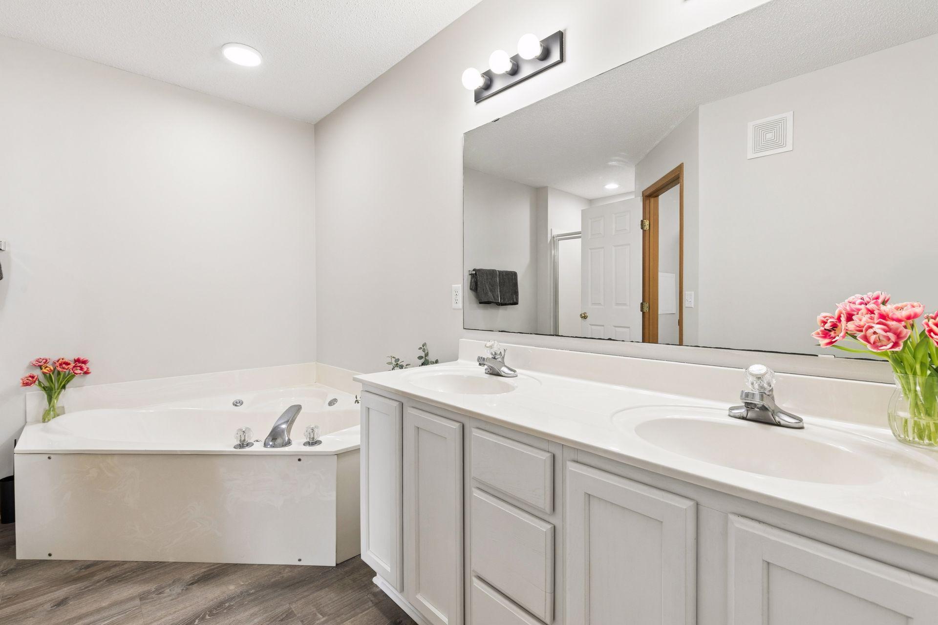 1651 Riverwood Drive Unit: 115