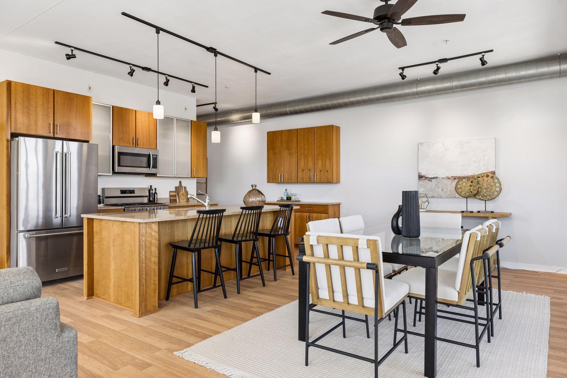 2845 Colfax Avenue S Unit: W402