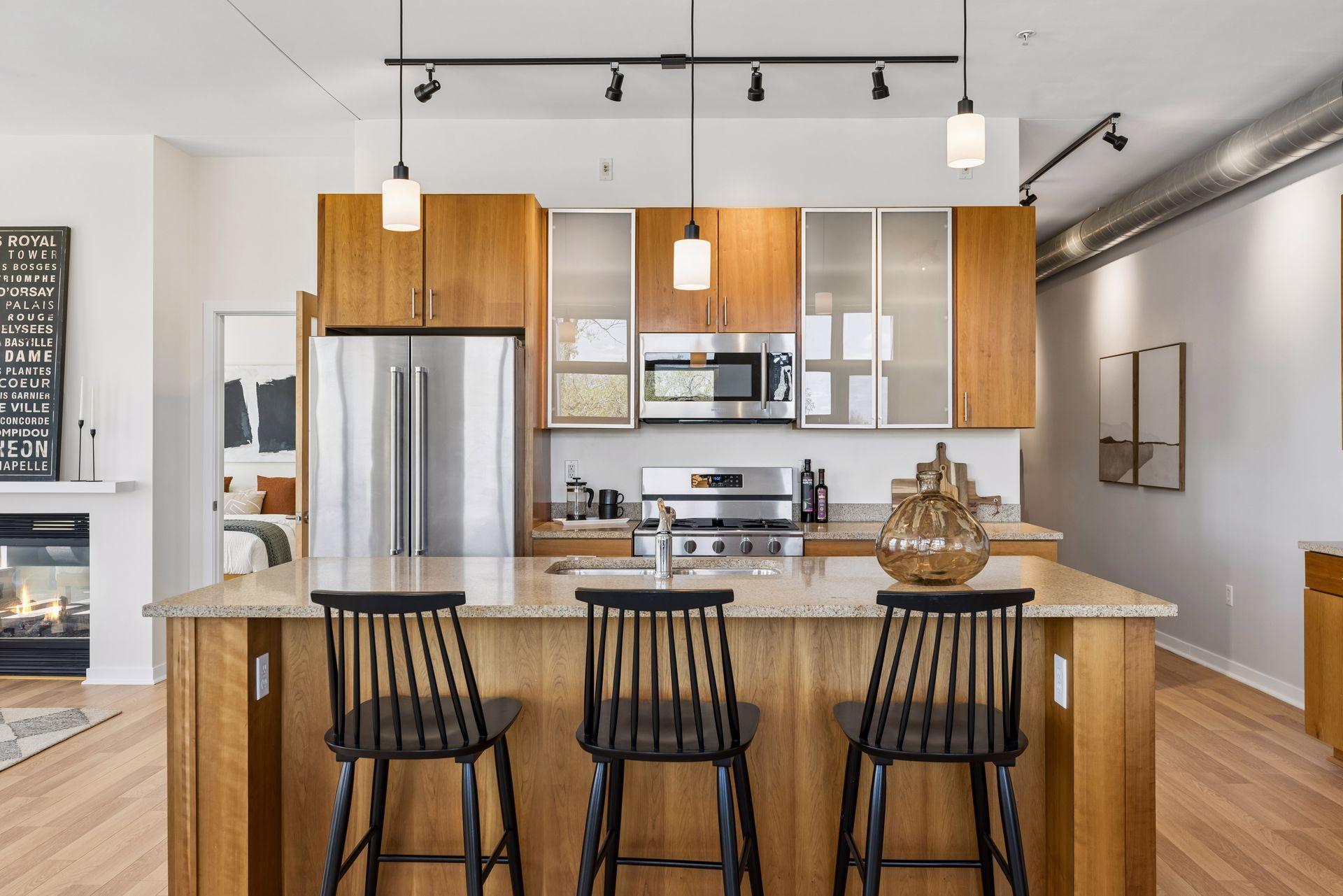 2845 Colfax Avenue S Unit: W402