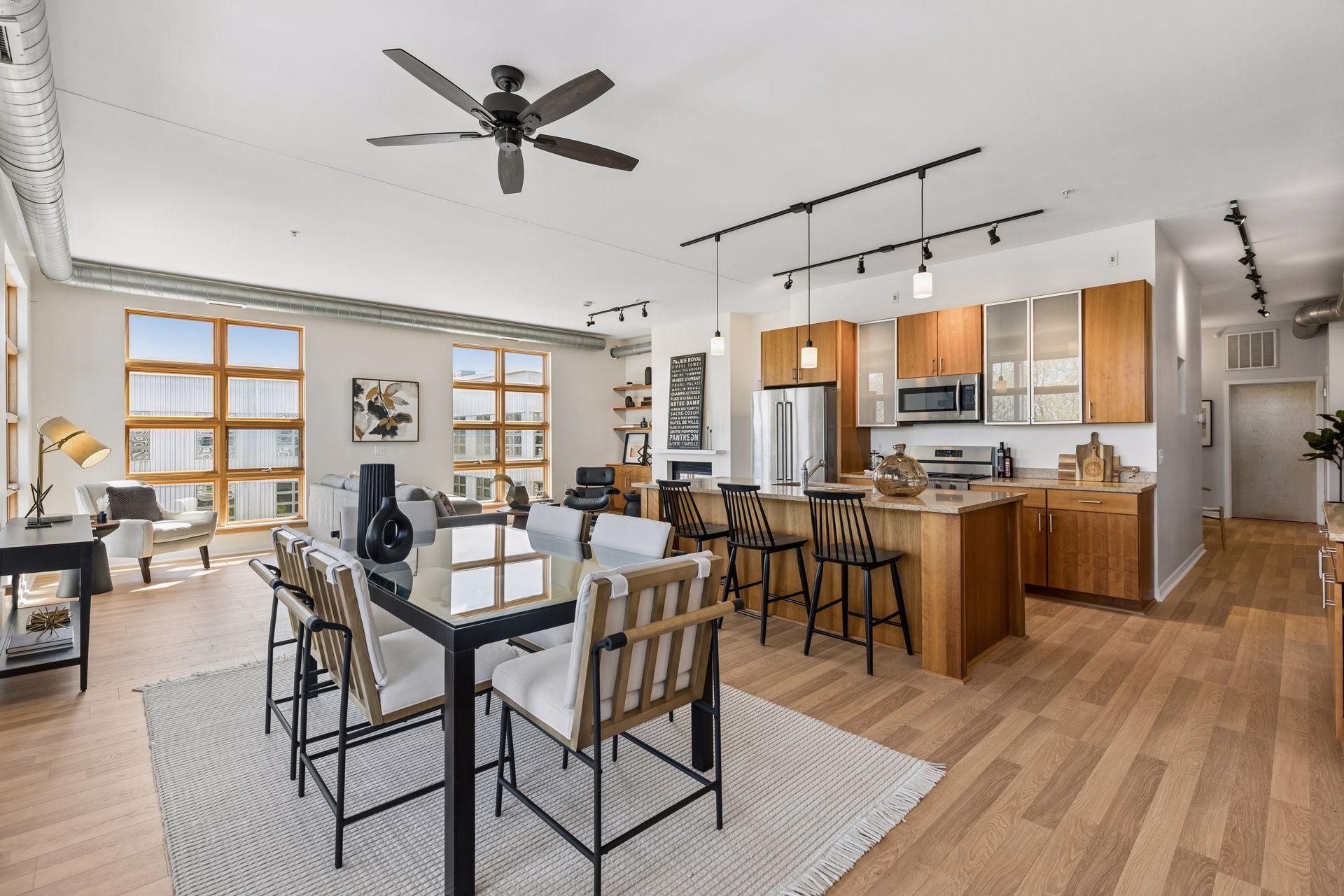 2845 Colfax Avenue S Unit: W402