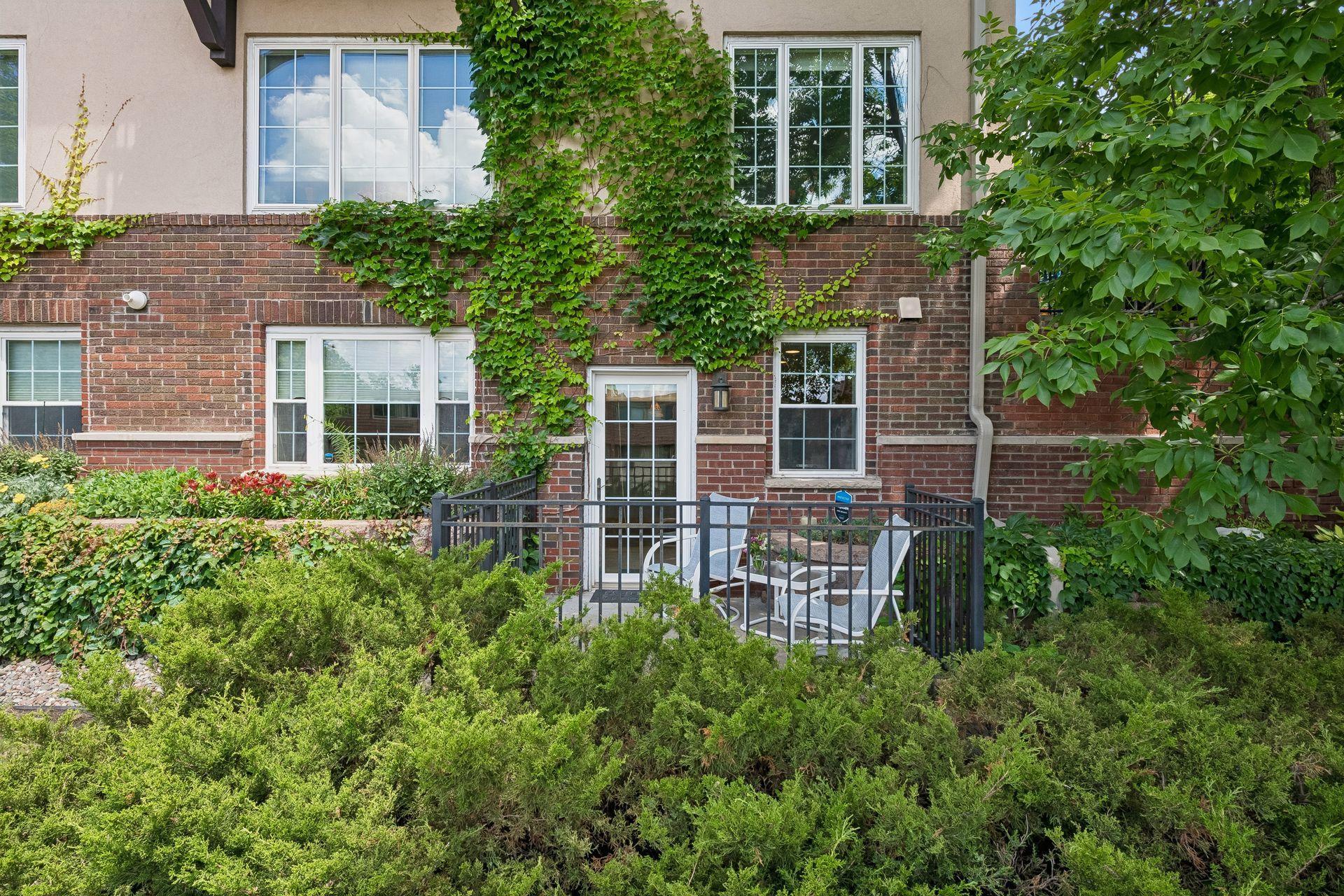 1926 Pleasant Avenue Unit: 101