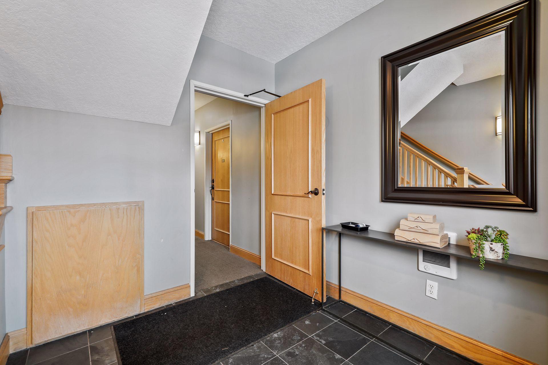 1926 Pleasant Avenue Unit: 101