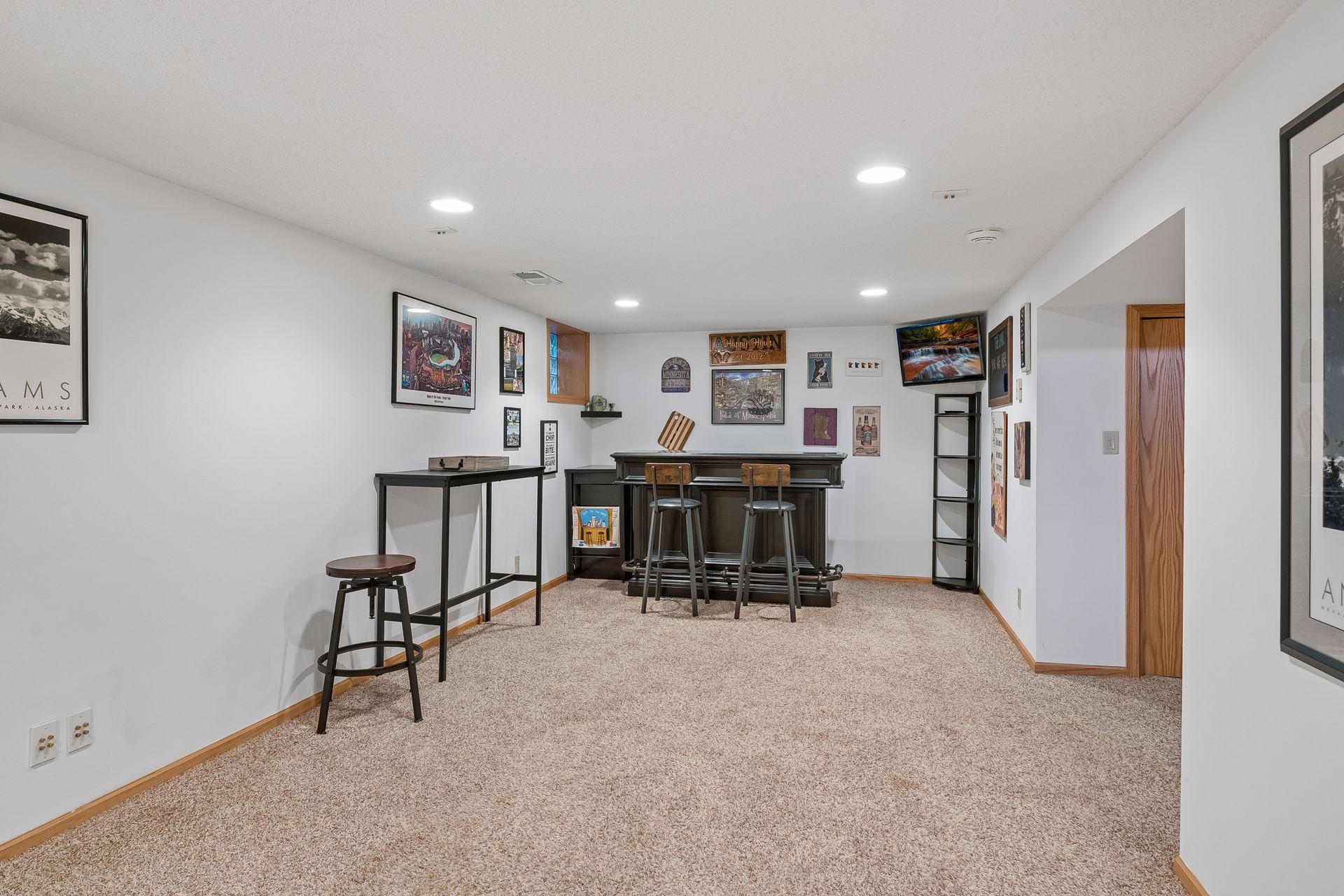 318 E 44th Street