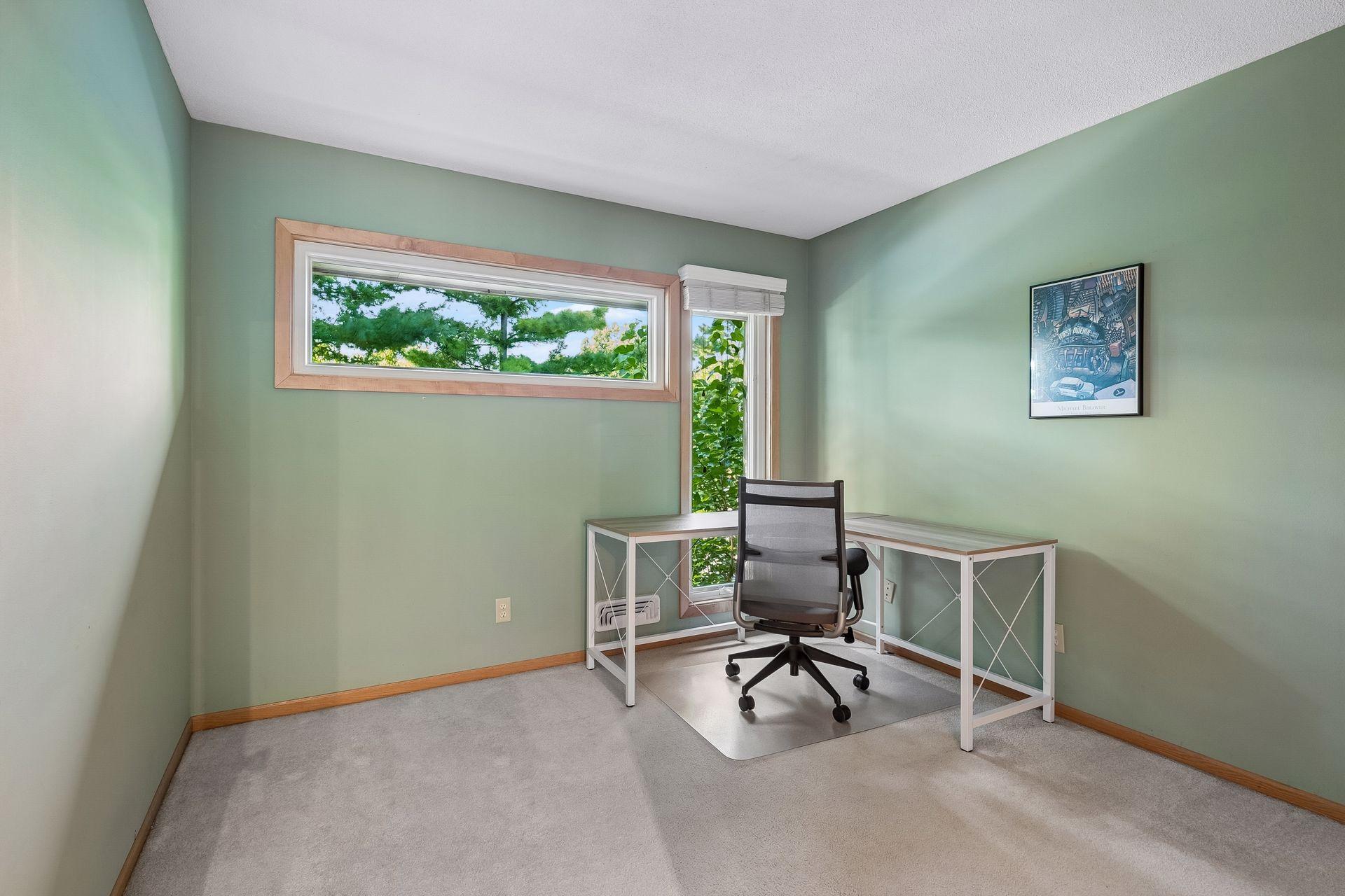 318 E 44th Street