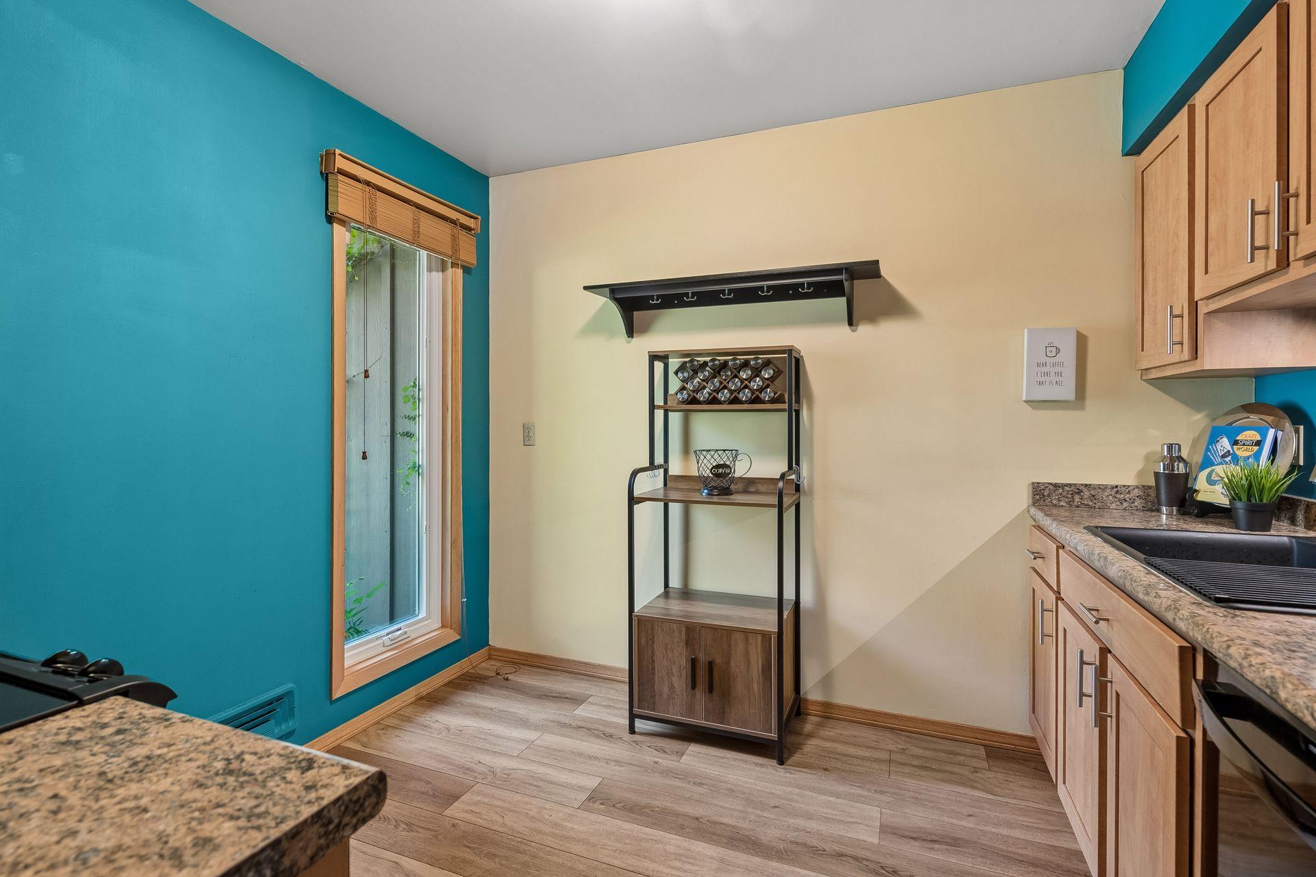 318 E 44th Street