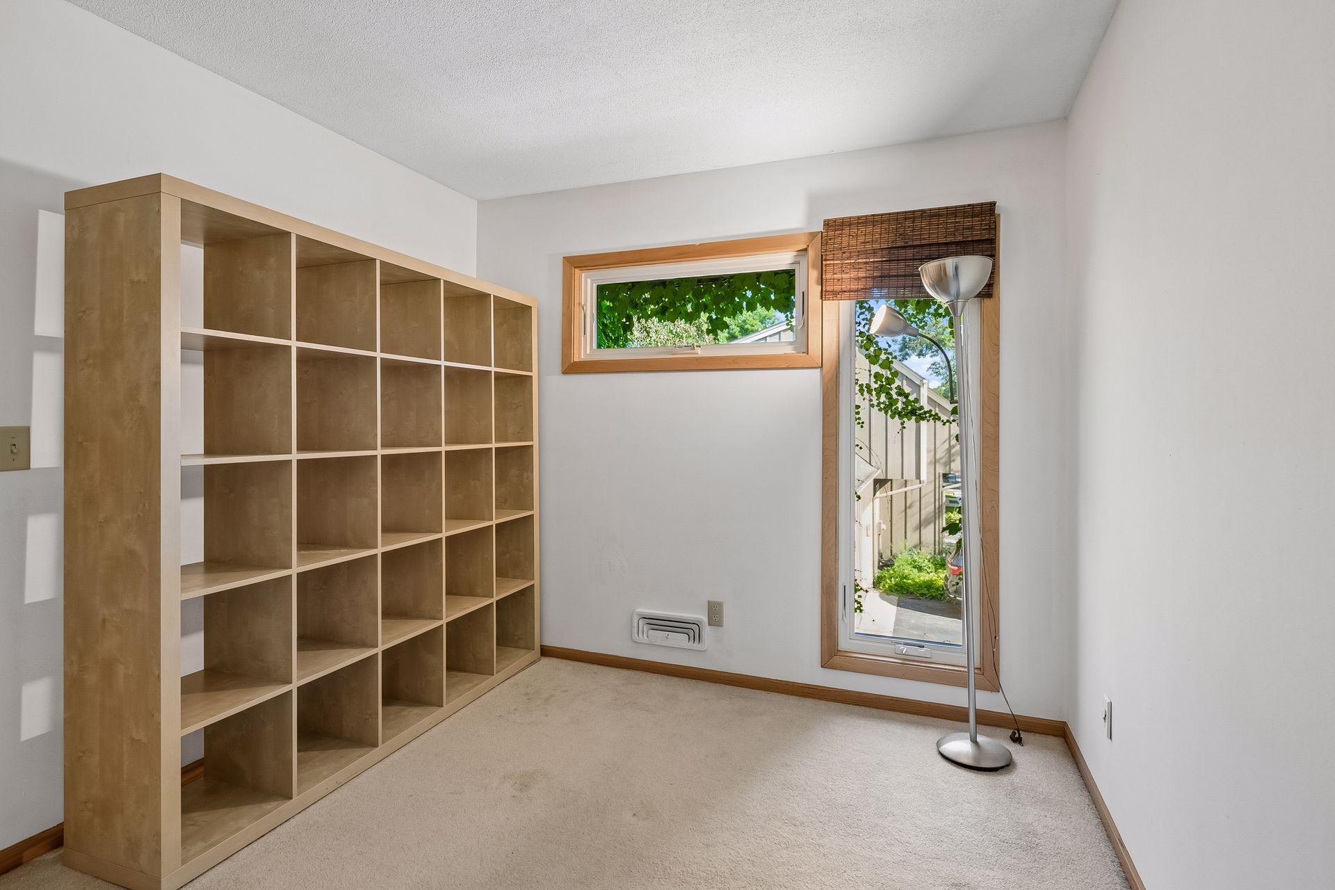318 E 44th Street