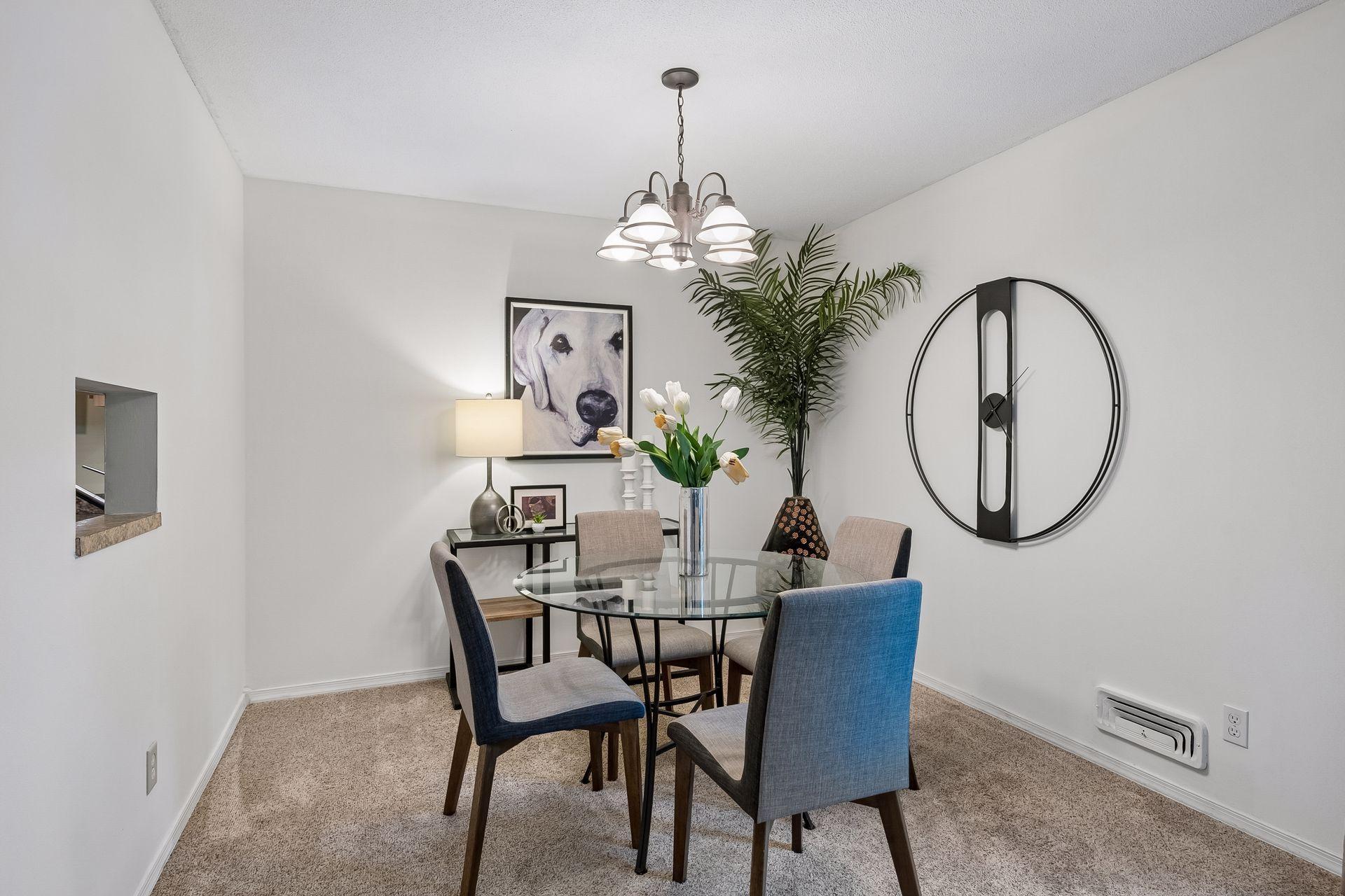 318 E 44th Street