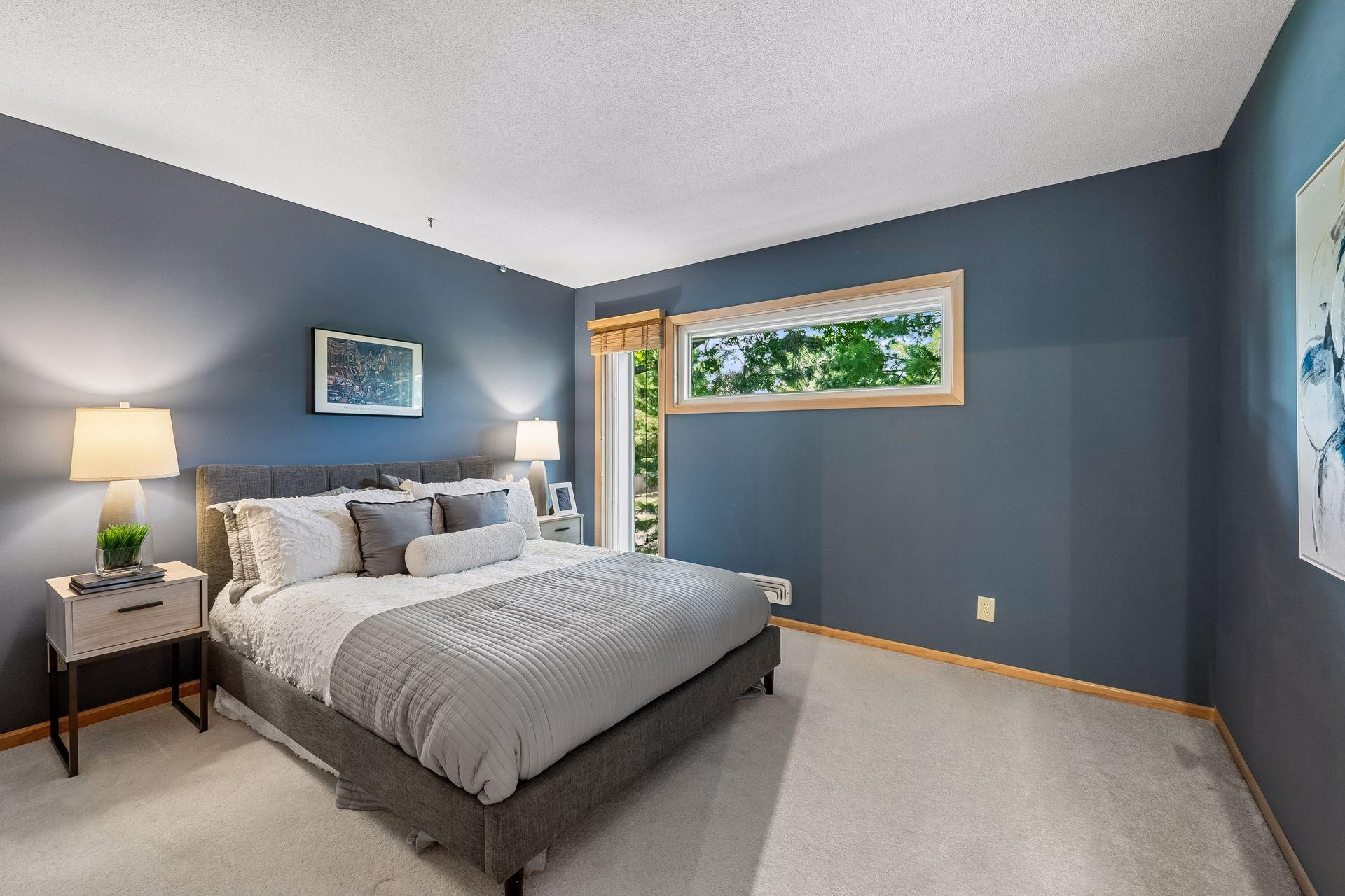 318 E 44th Street