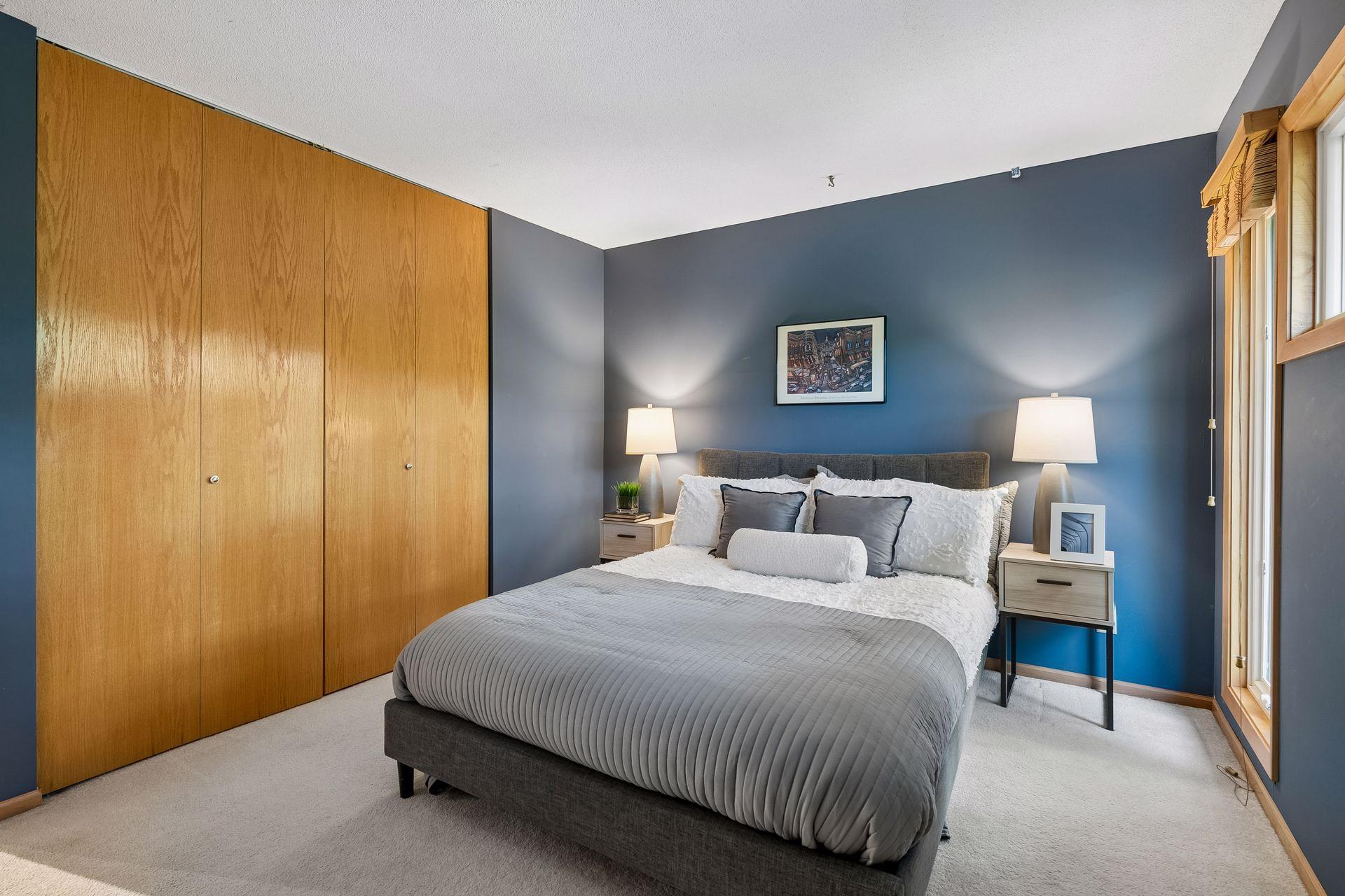 318 E 44th Street