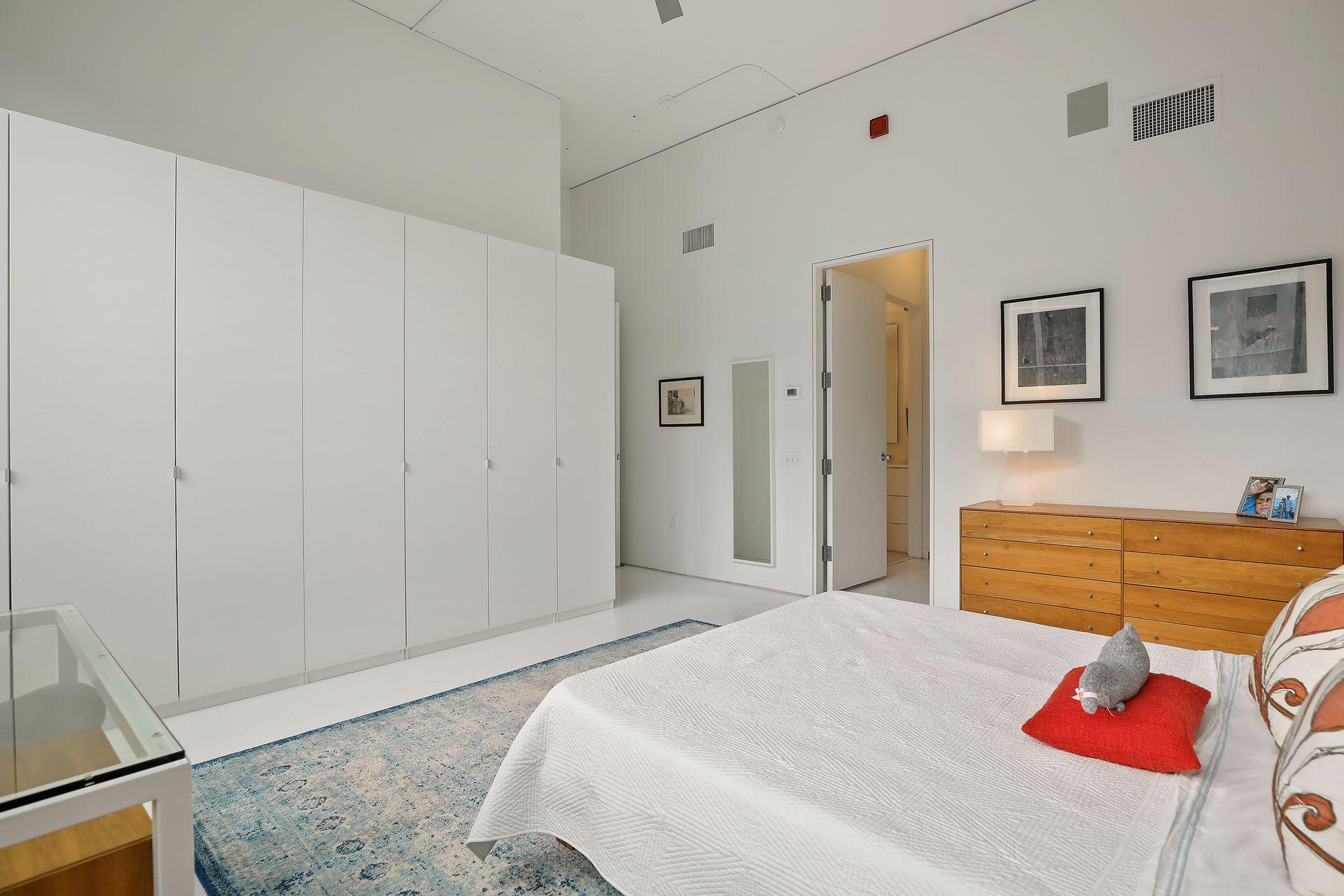 750 S 2nd Street Unit: 202