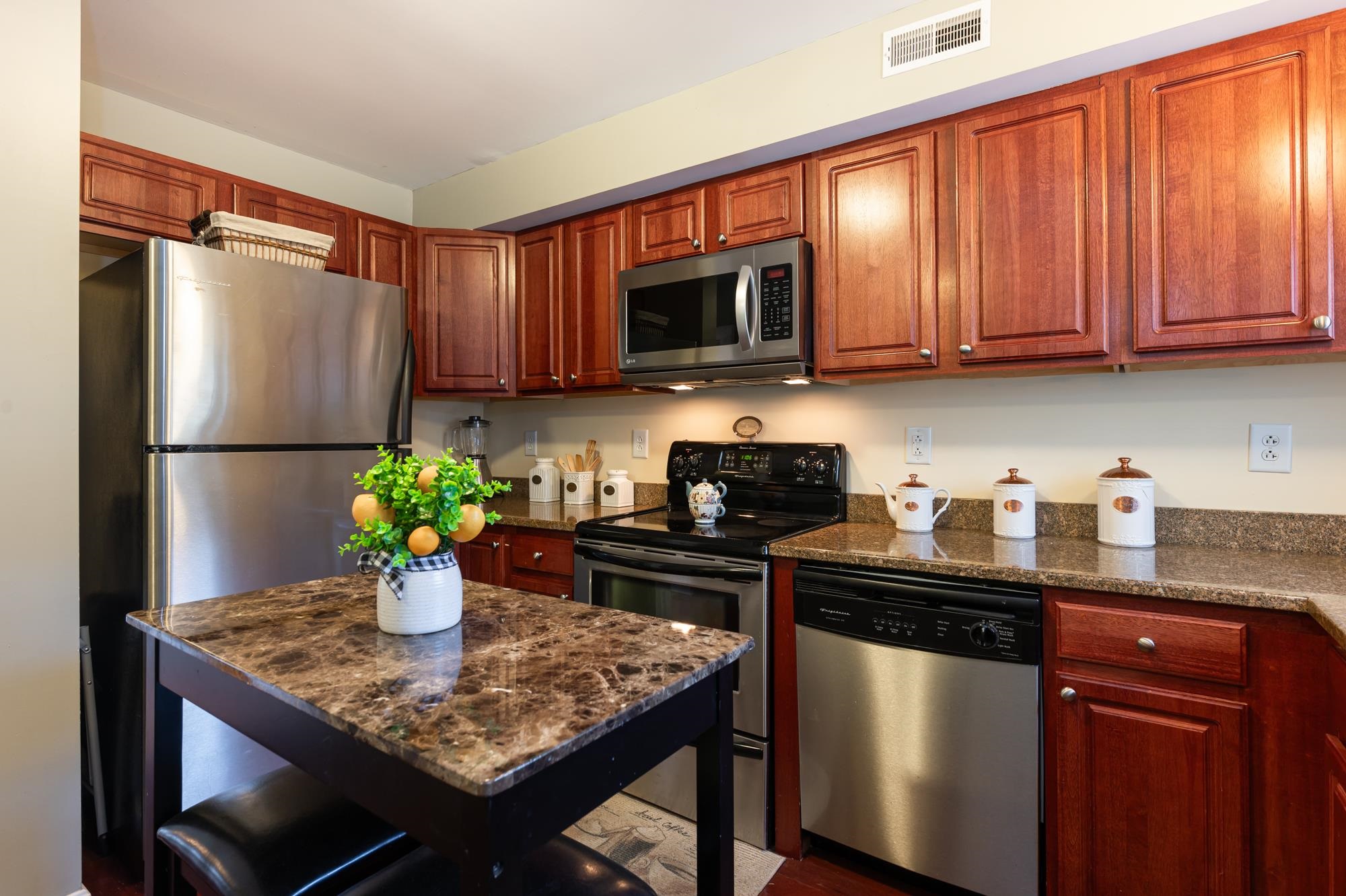 11 Sullivan Way Unit: 6