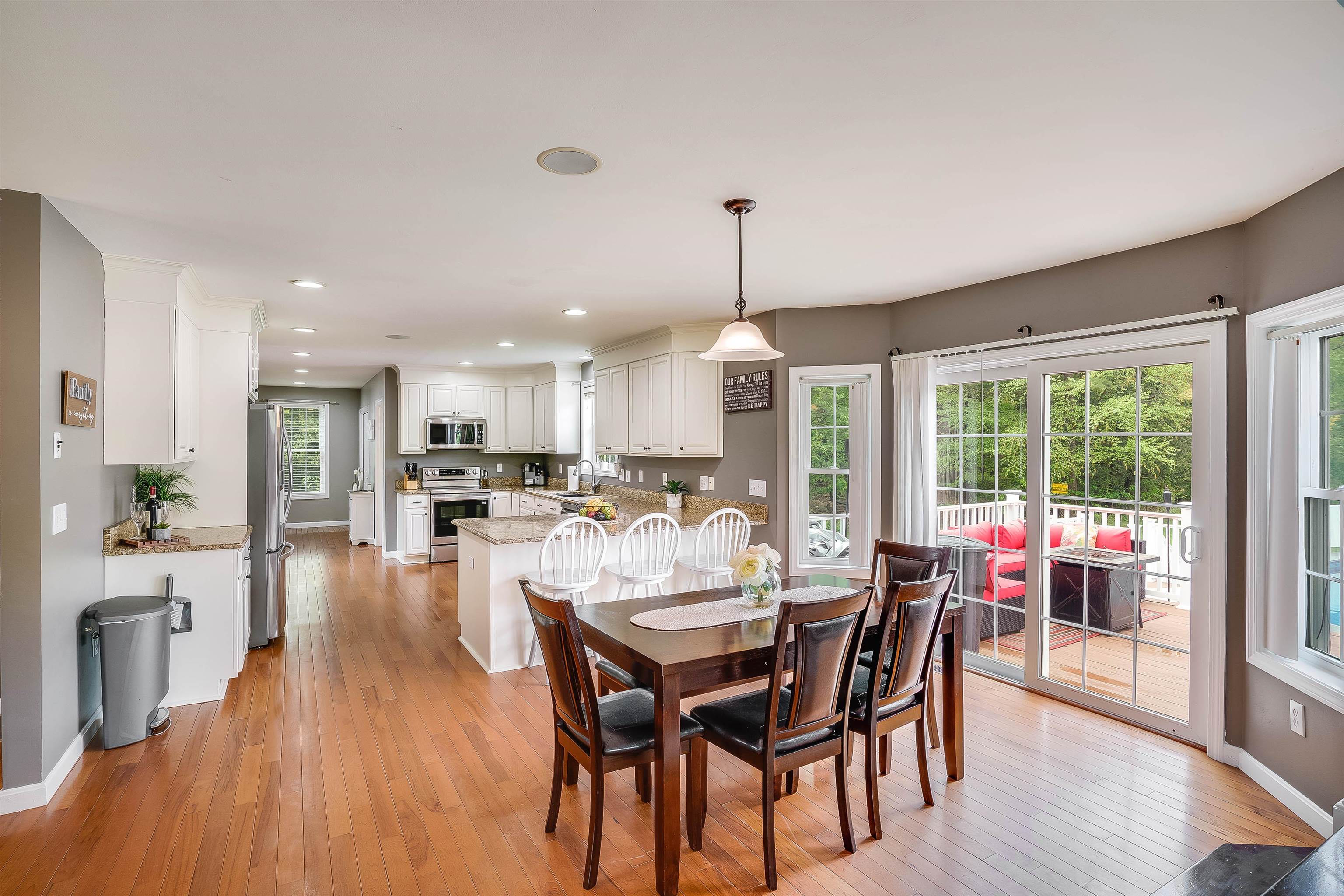 16 Metacomet Lake Drive