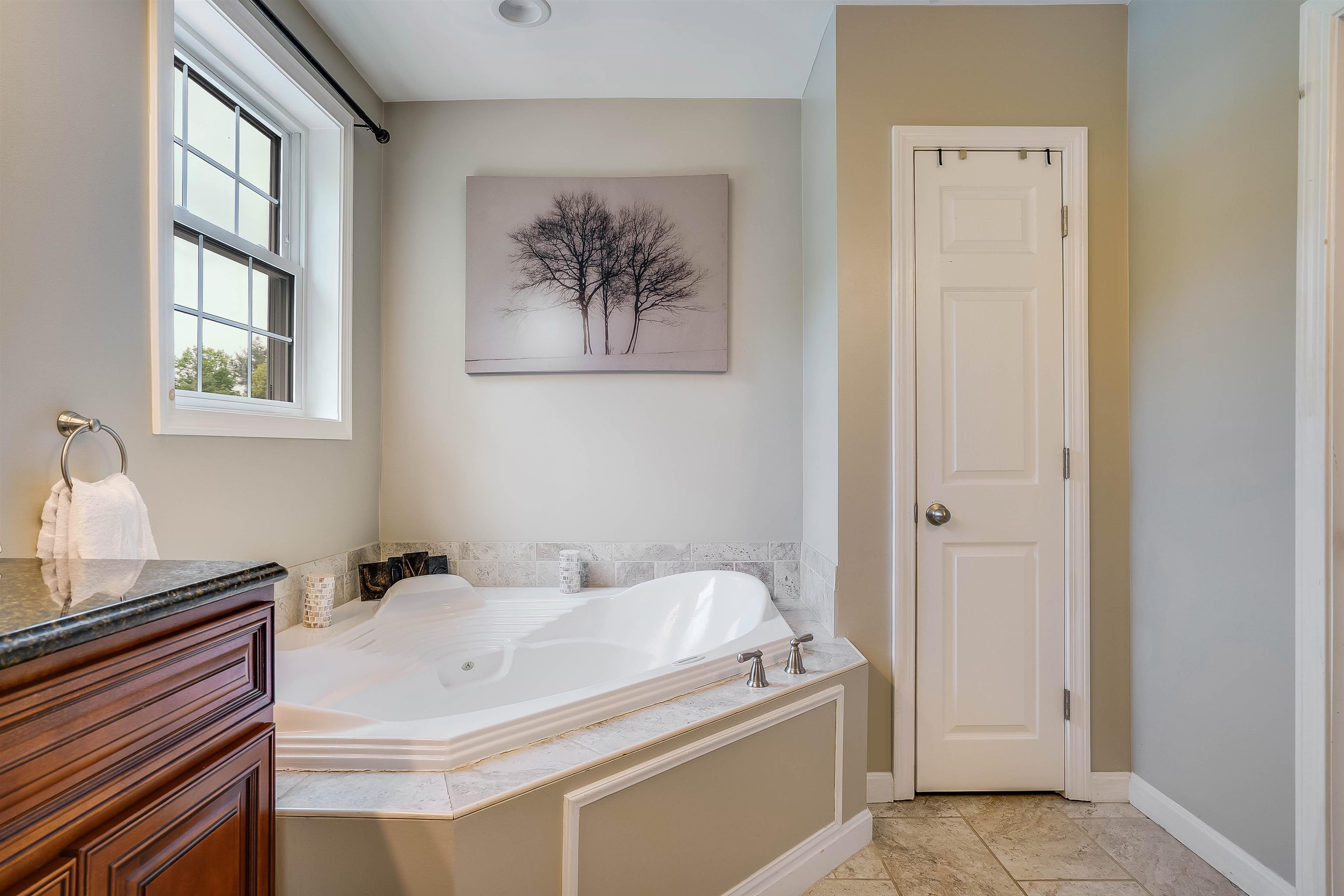 16 Metacomet Lake Drive