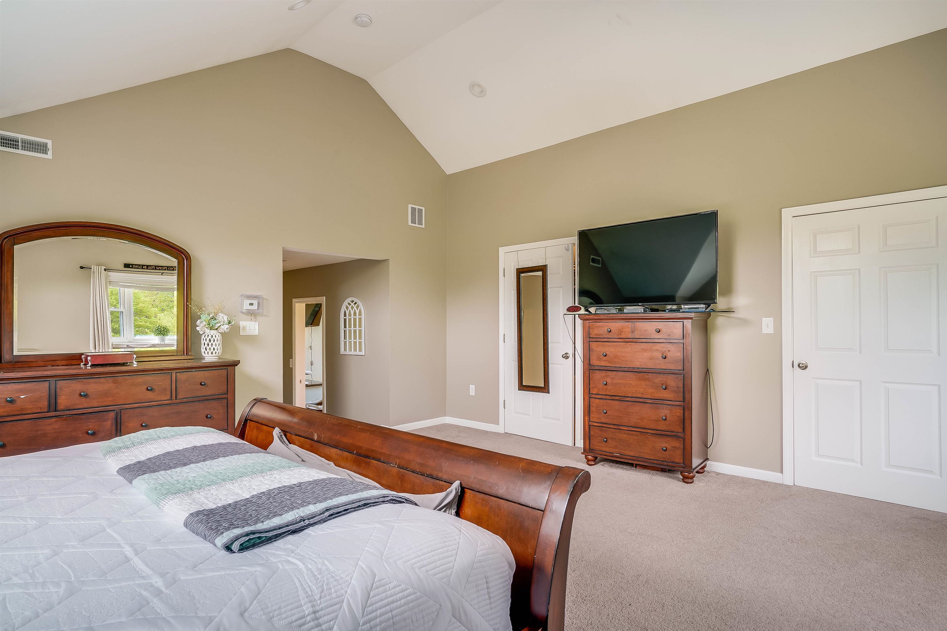 16 Metacomet Lake Drive