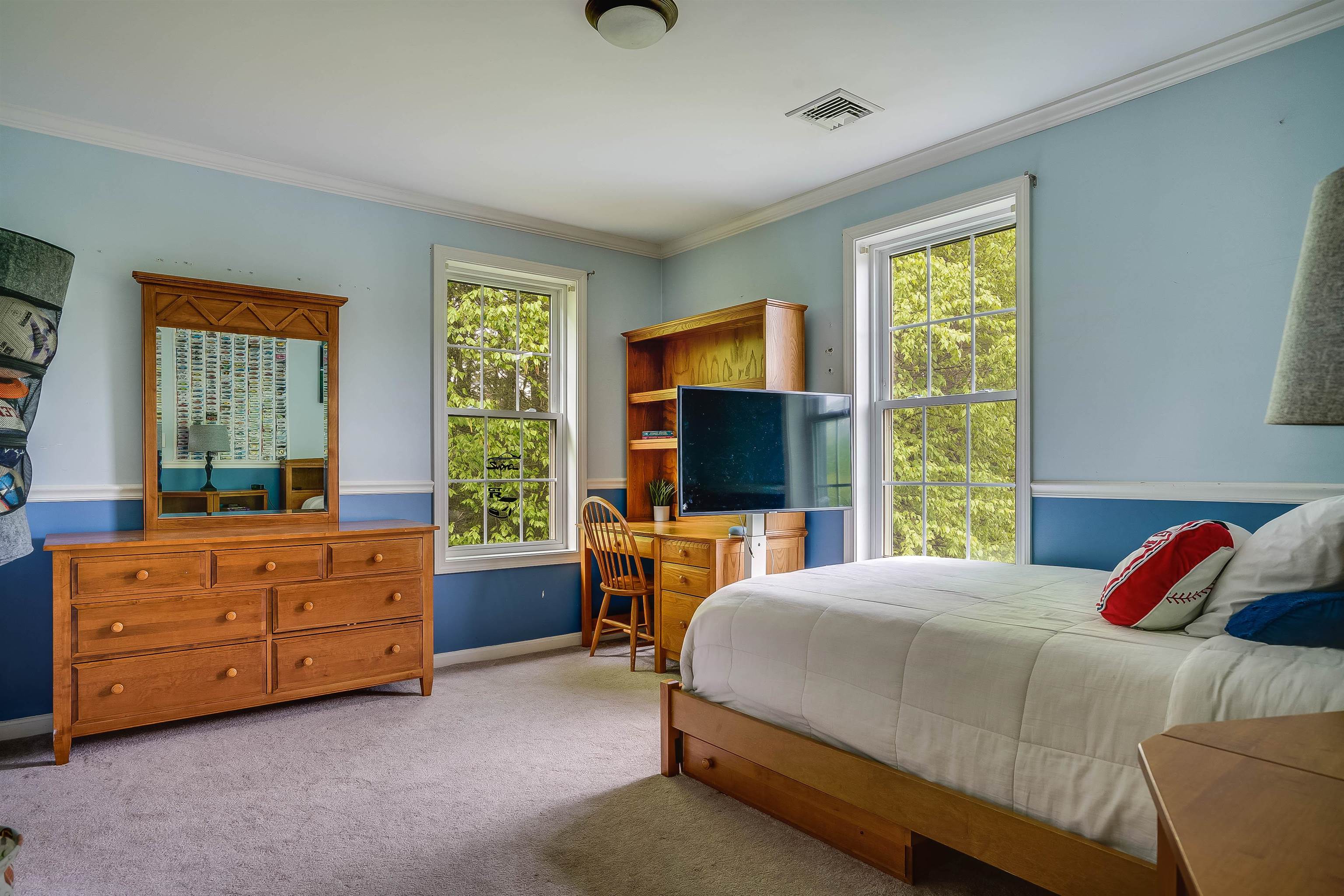 16 Metacomet Lake Drive