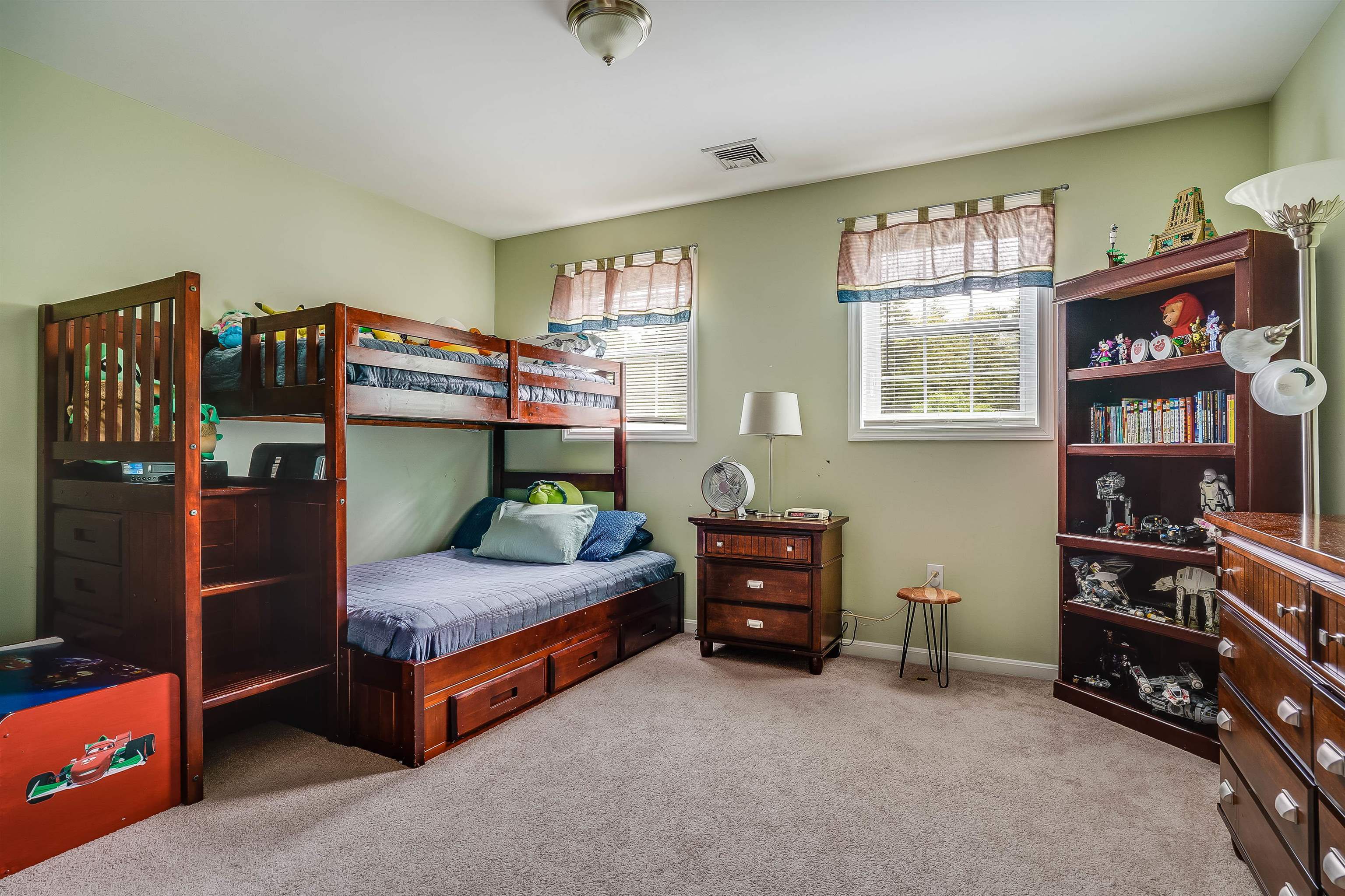 16 Metacomet Lake Drive