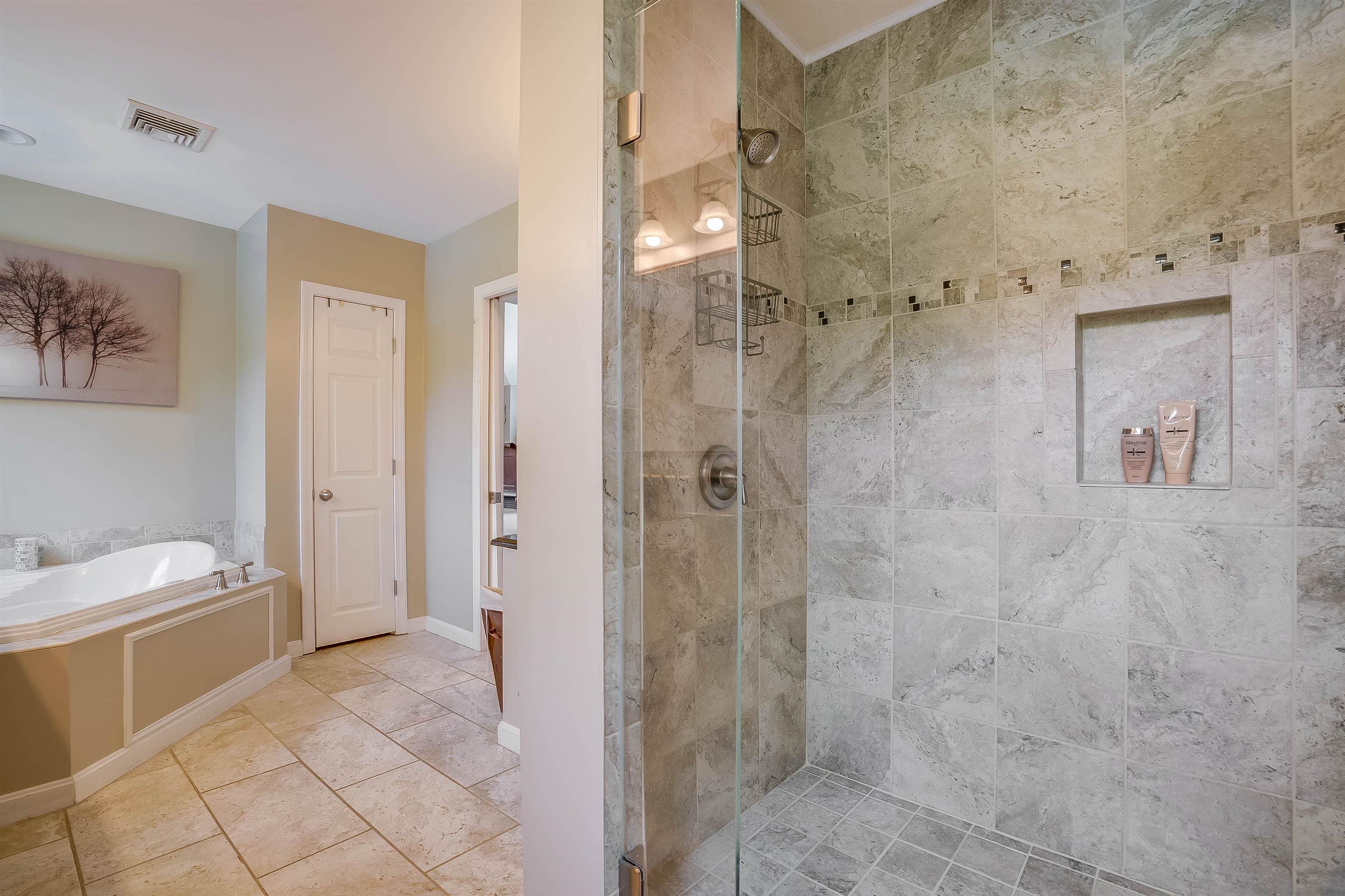 16 Metacomet Lake Drive
