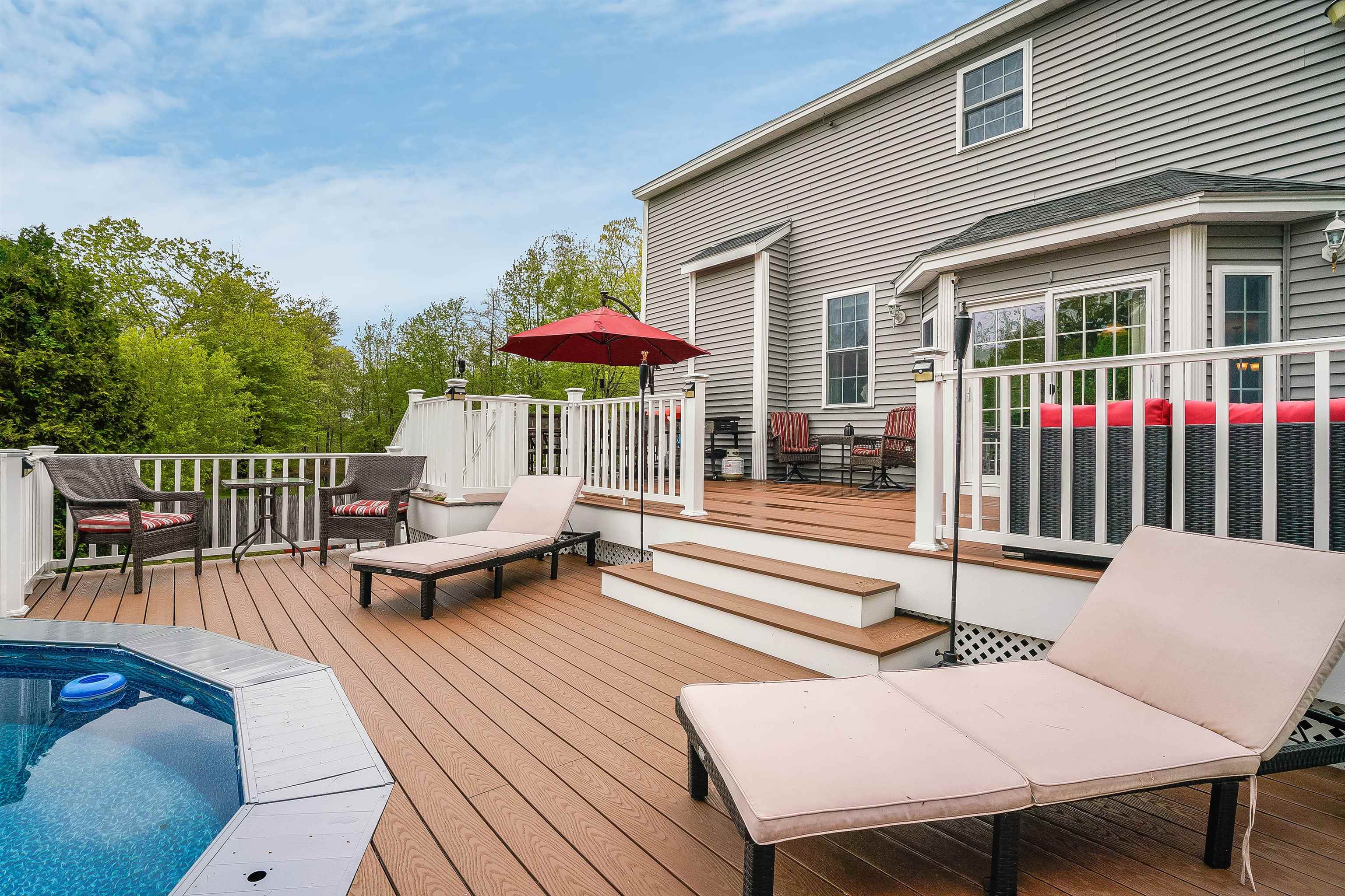 16 Metacomet Lake Drive