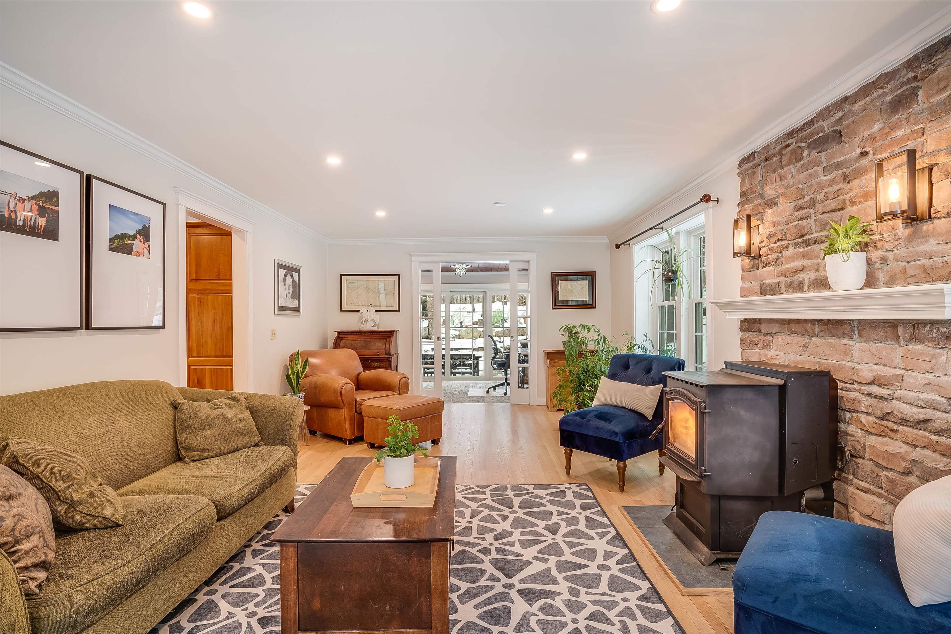 30 Bassett Lane