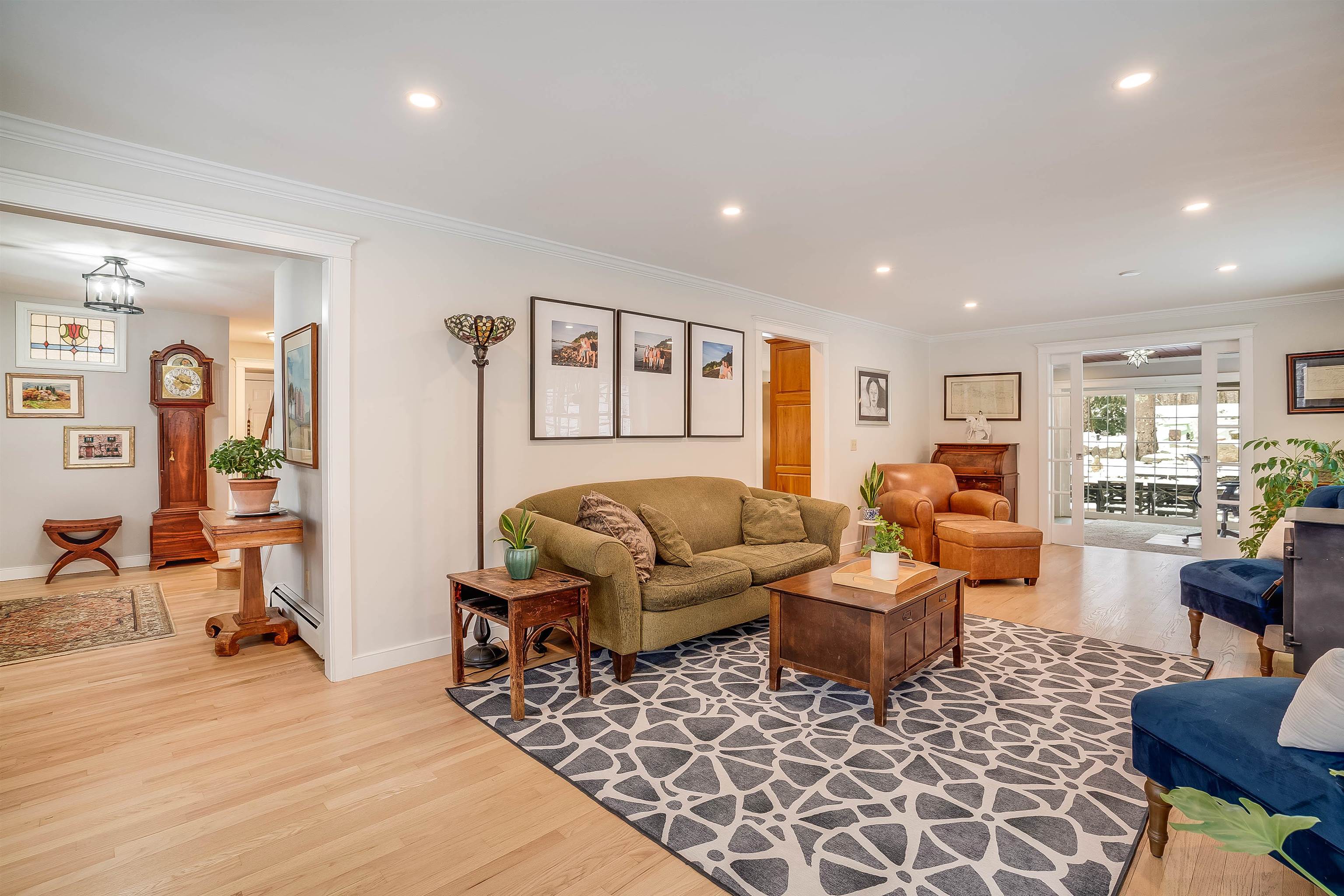 30 Bassett Lane