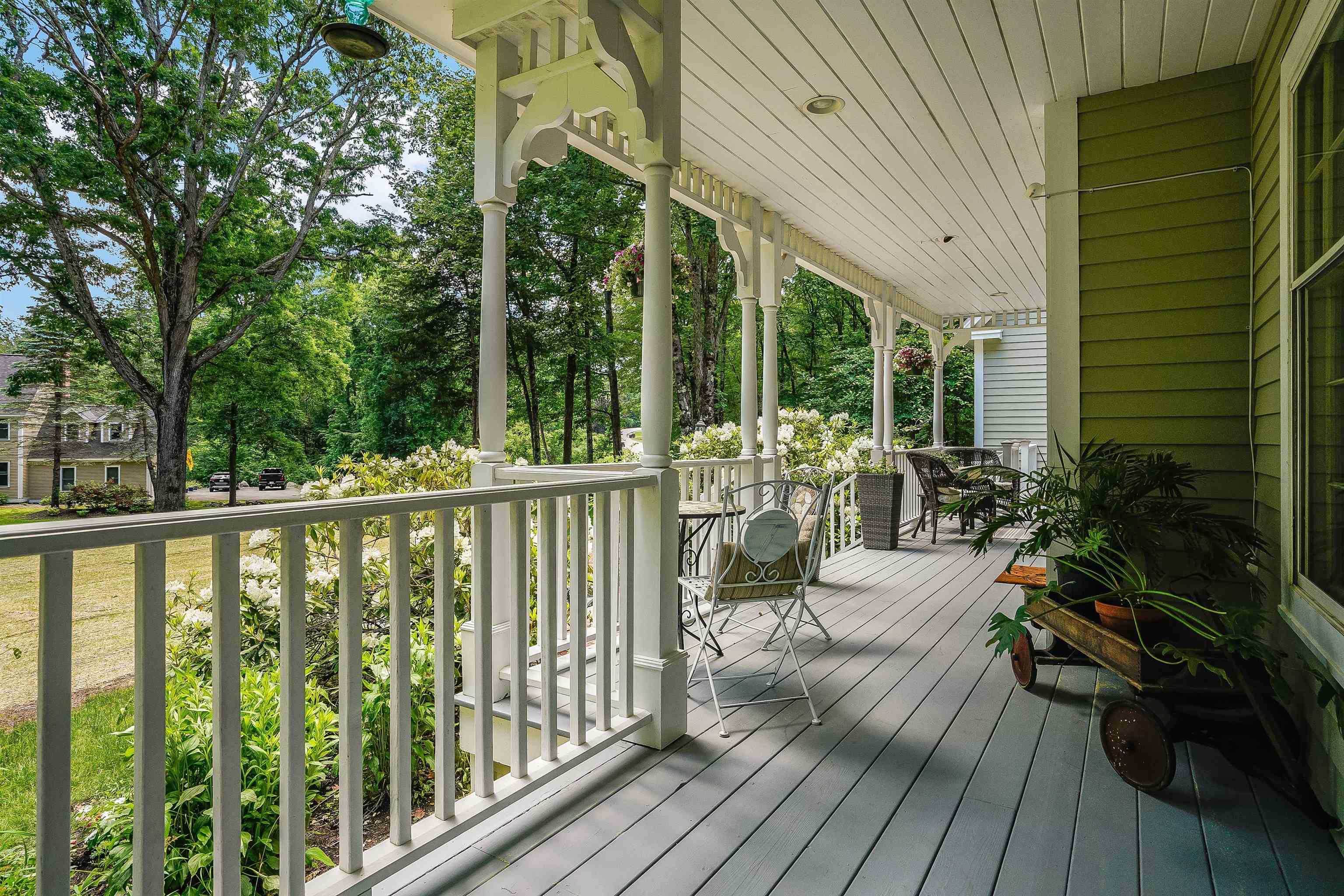30 Bassett Lane
