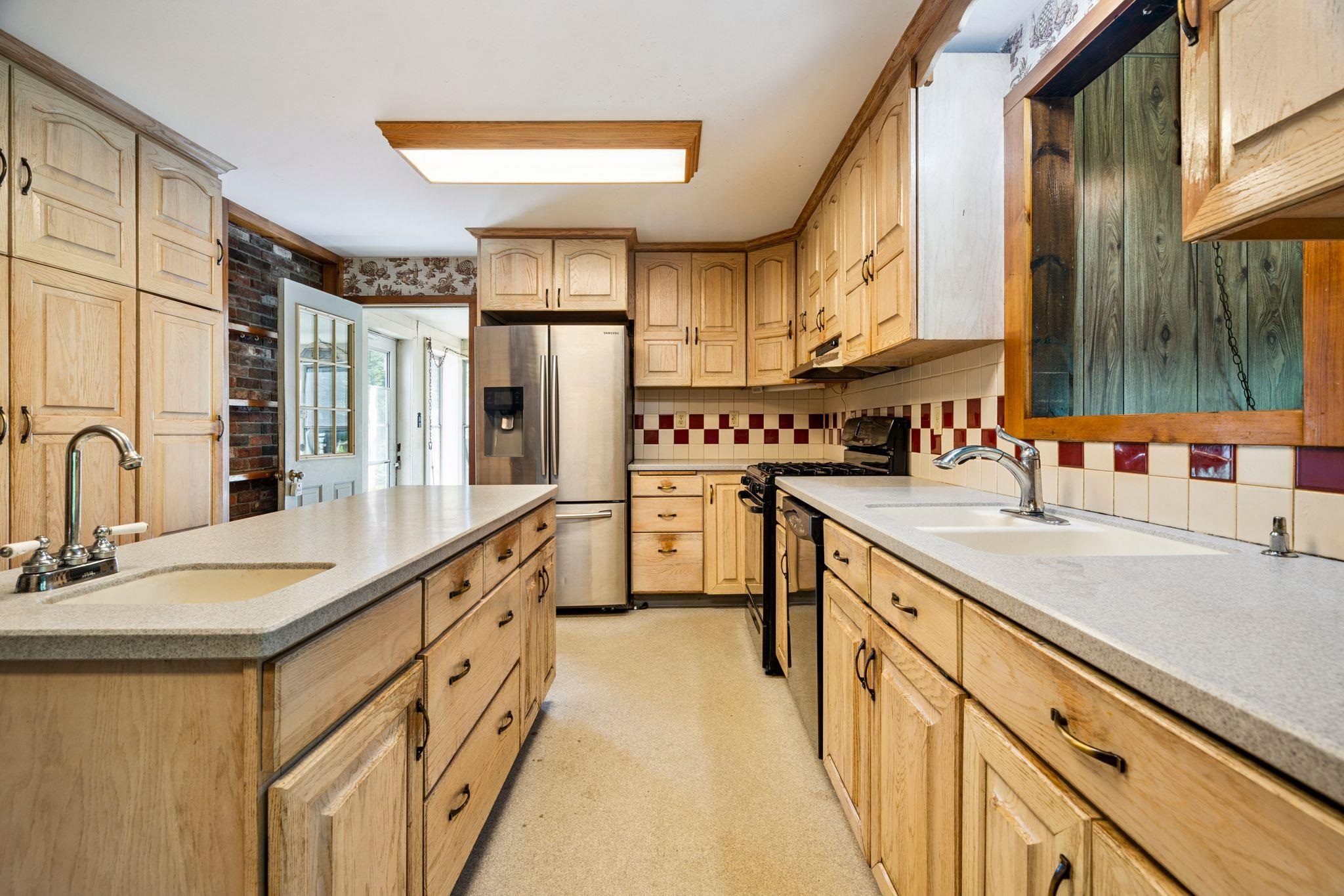 5 Estey Drive