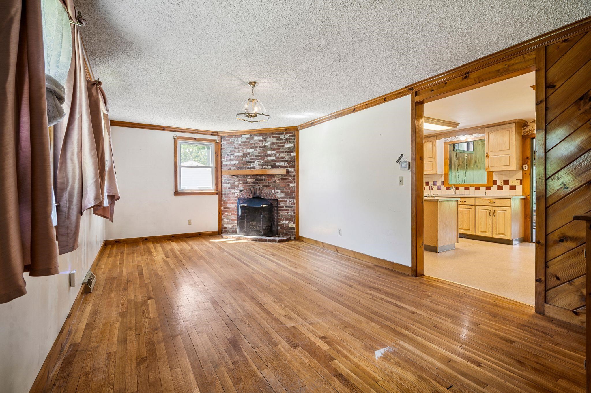 5 Estey Drive