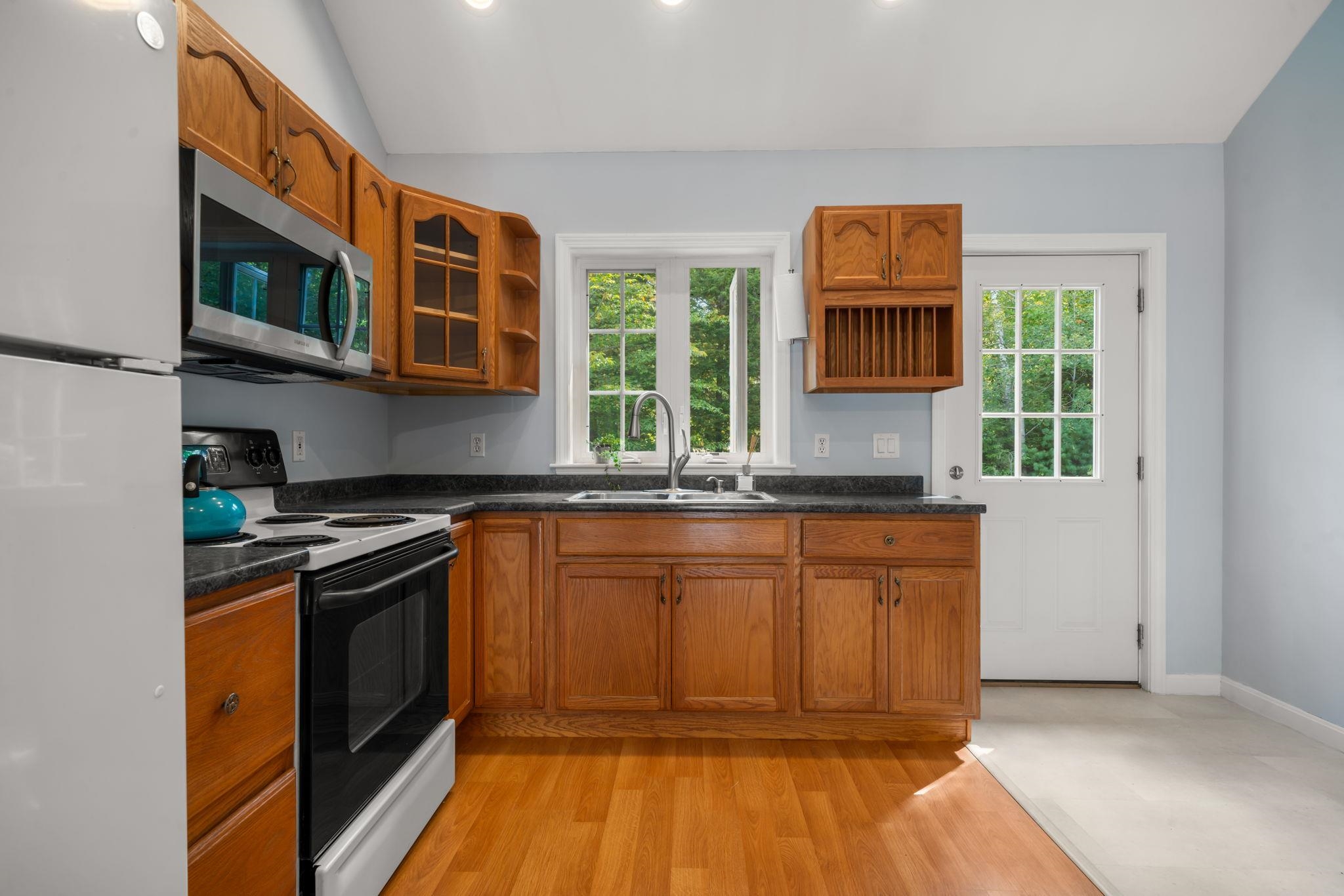27 Eagle Ledge Road