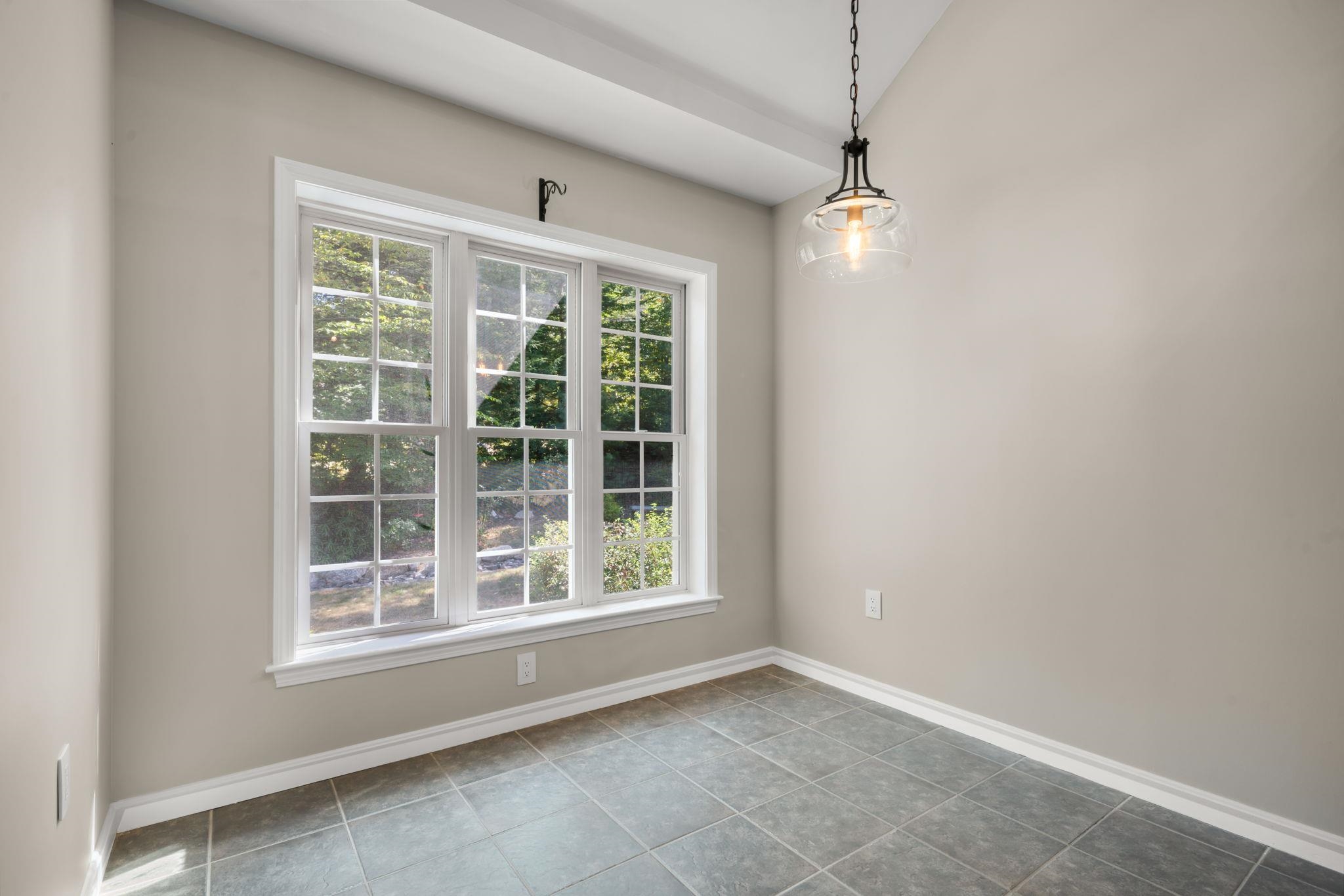 27 Eagle Ledge Road