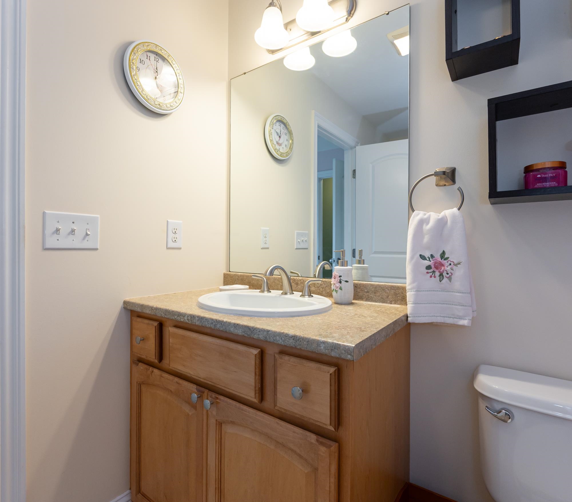 25 Clearview Circle Unit: A