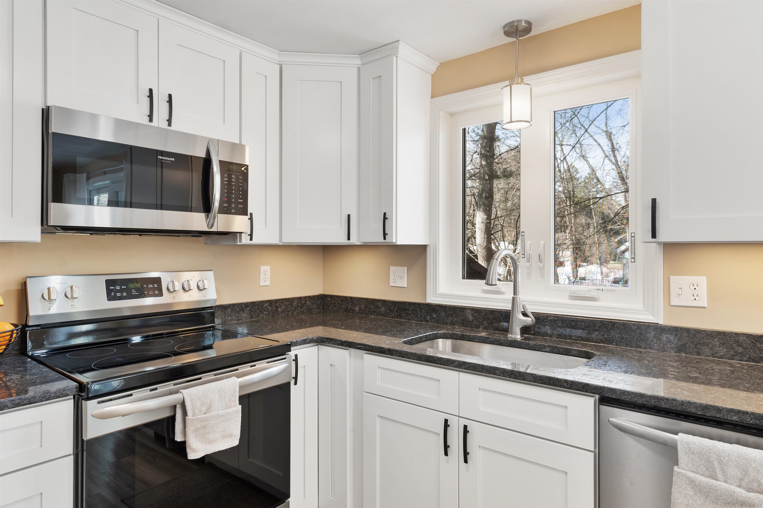 6 Mills Farm Circle Unit: R