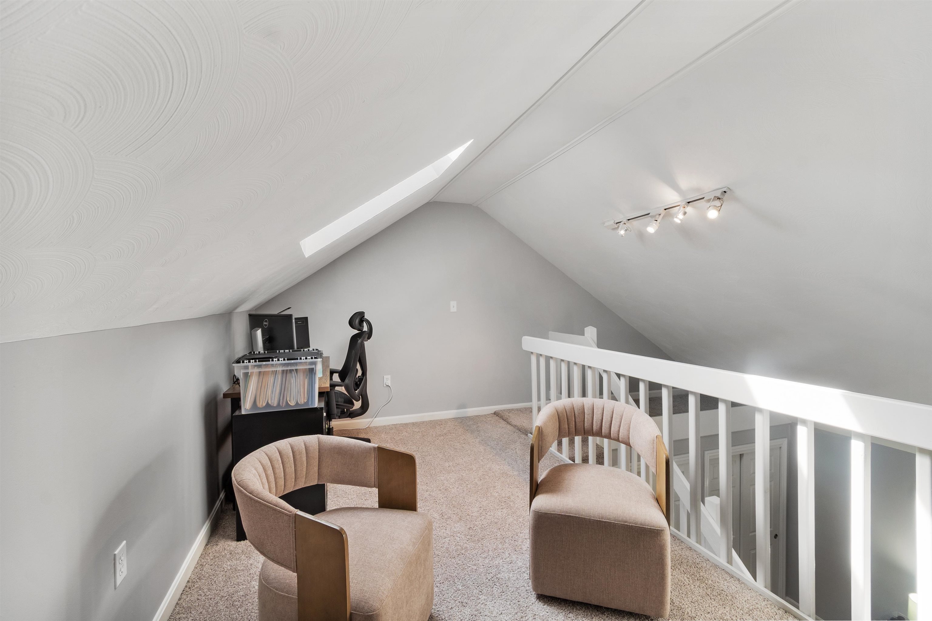 6 Mills Farm Circle Unit: R