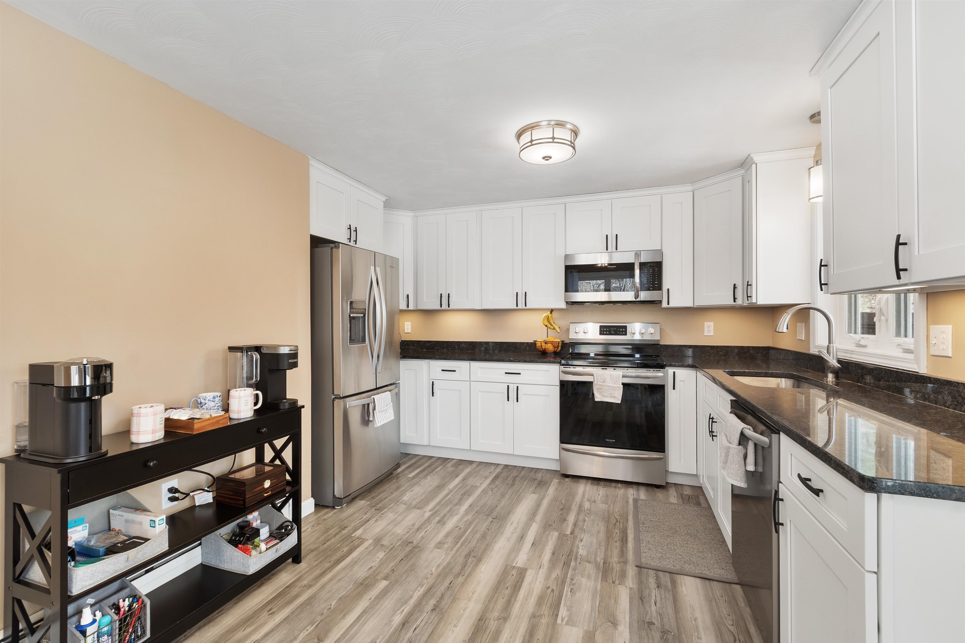 6 Mills Farm Circle Unit: R