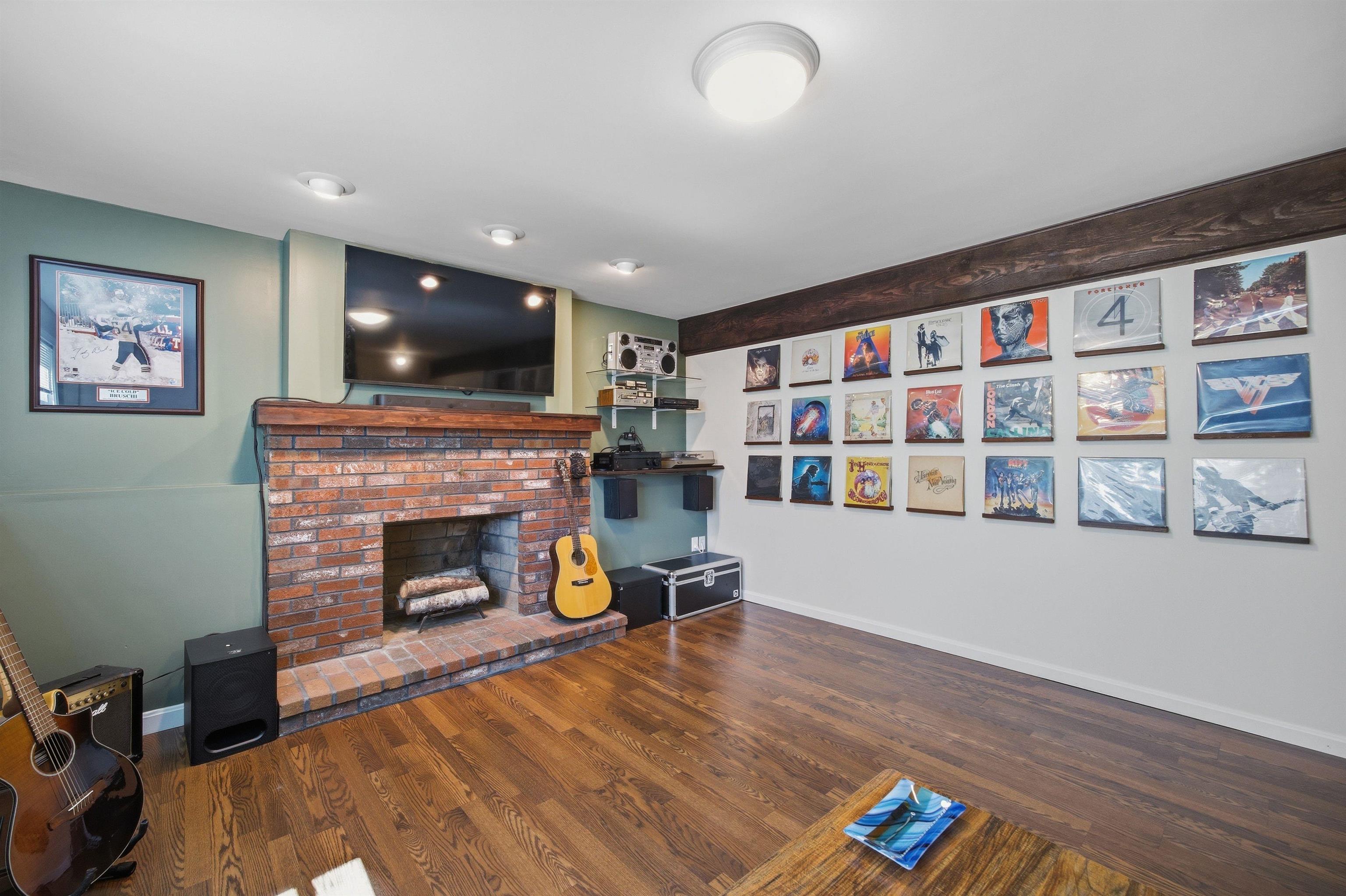 1 Debbie Terrace