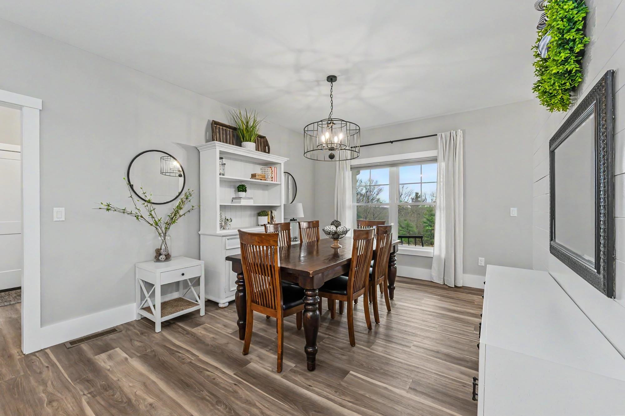 11 Hillside Drive