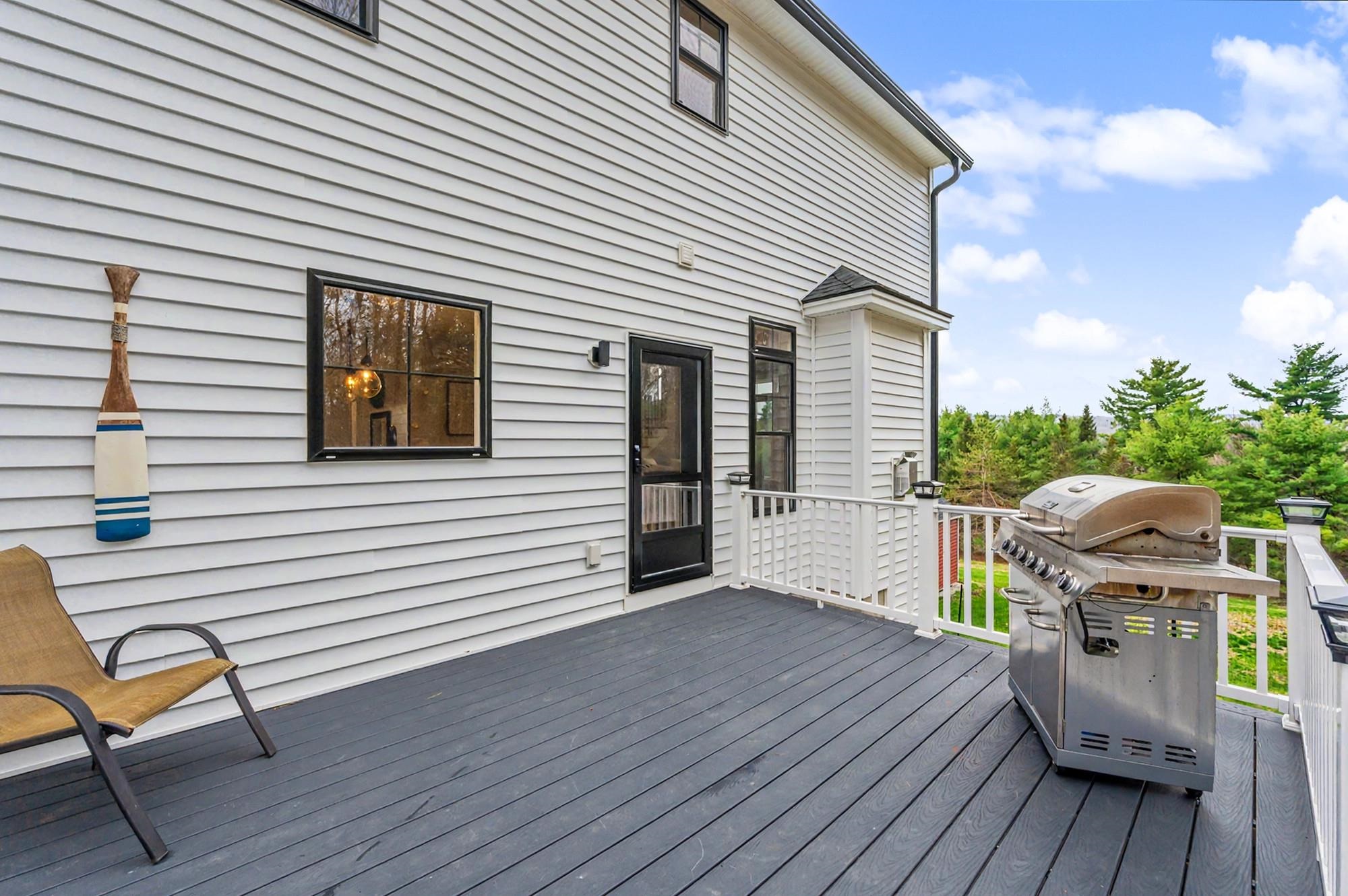 11 Hillside Drive